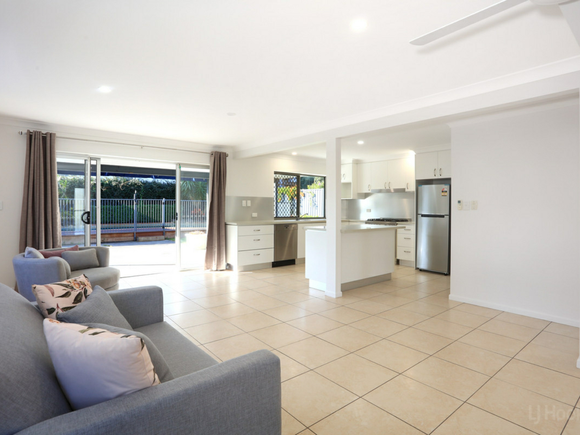 23 Rouen Avenue, PARADISE POINT
