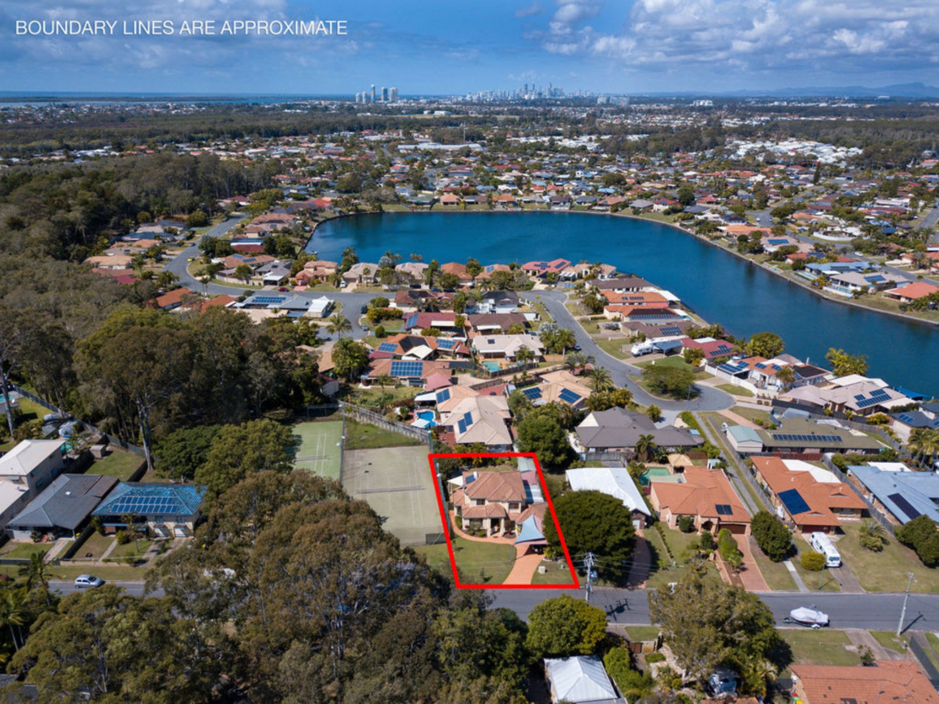 9 Tallara Street, Coombabah