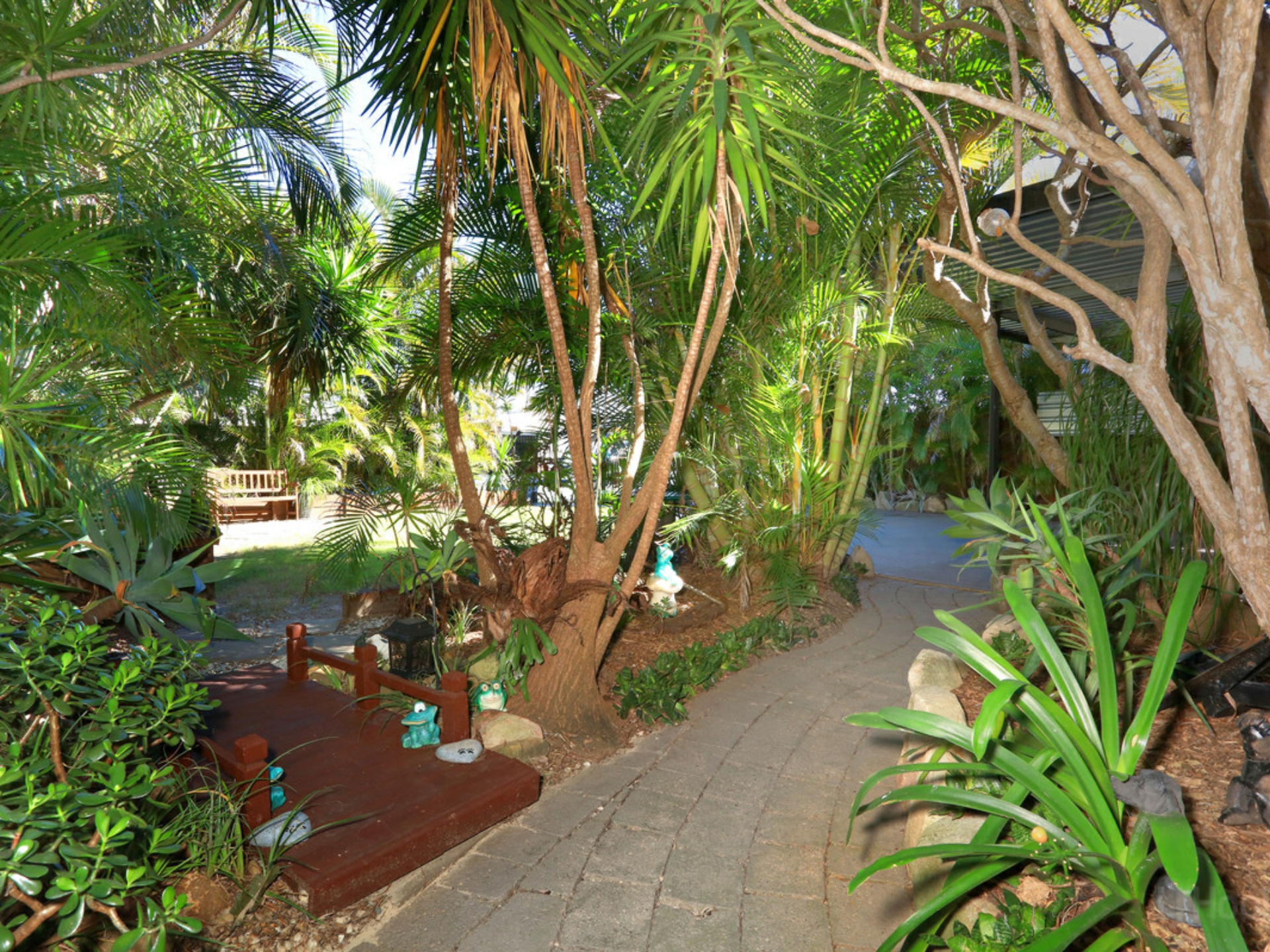 15 Oxley Drive, PARADISE POINT