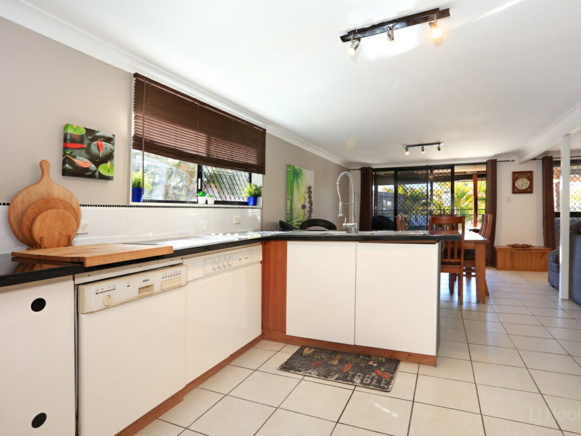 15 Oxley Drive, PARADISE POINT