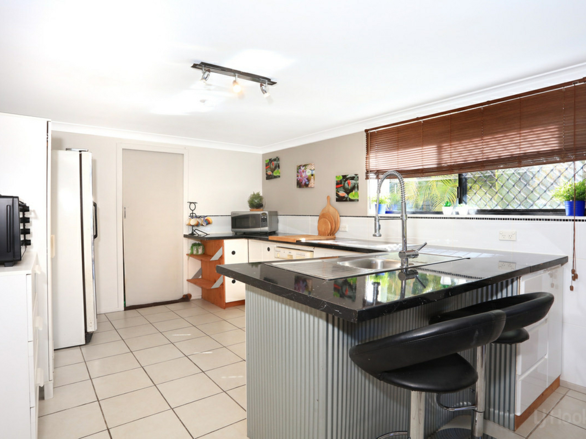 15 Oxley Drive, PARADISE POINT