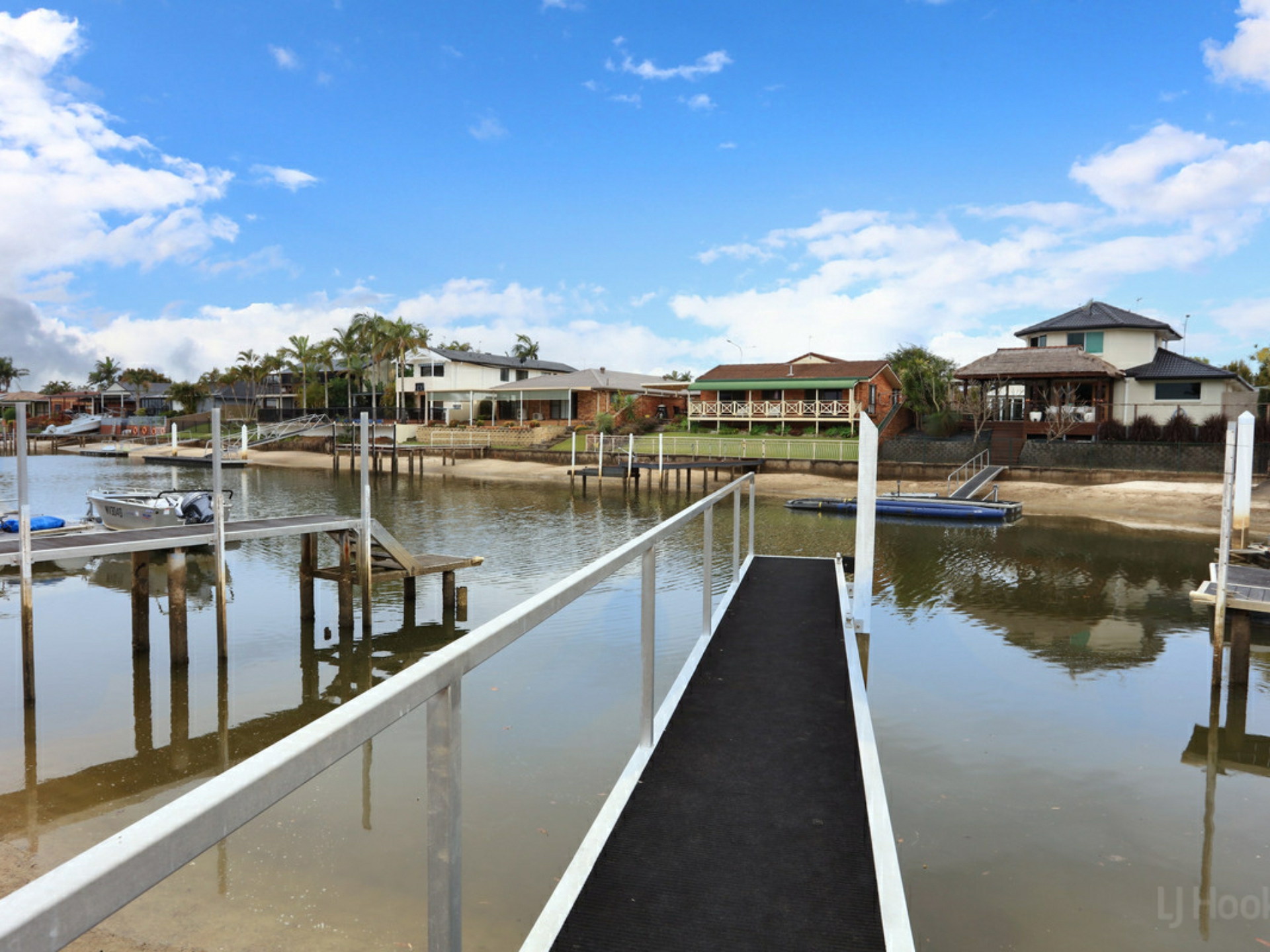 1 Seaspray Street, PARADISE POINT