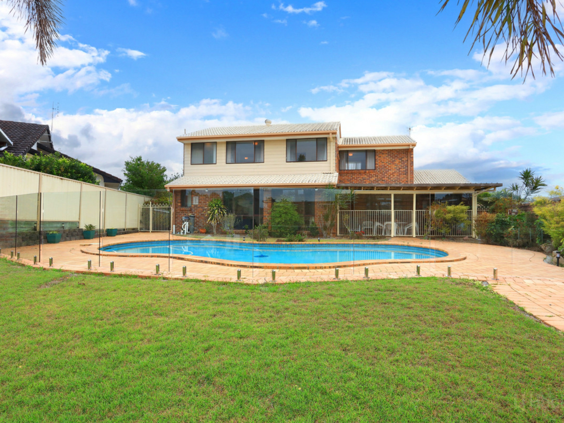 1 Seaspray Street, PARADISE POINT