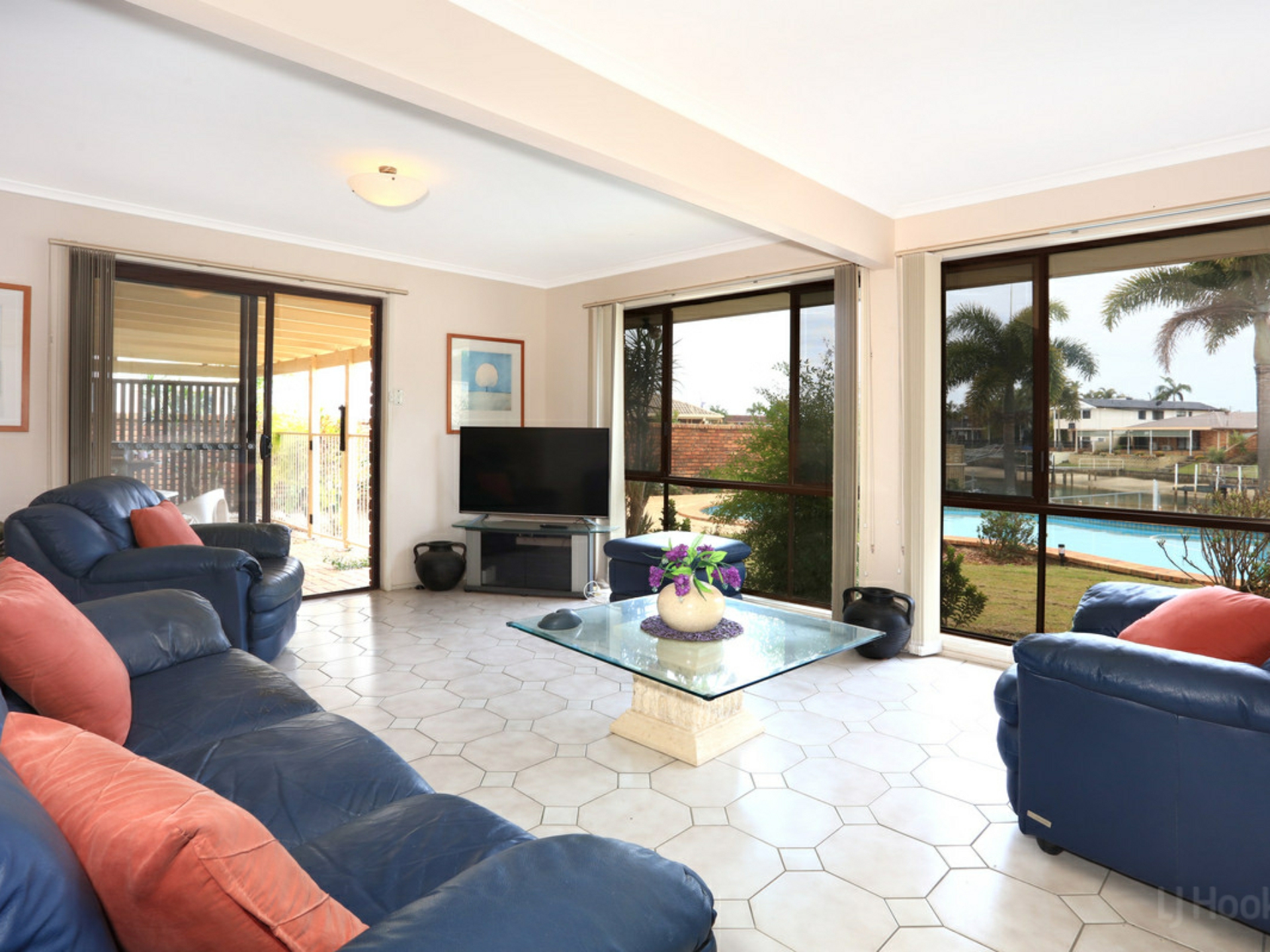 1 Seaspray Street, PARADISE POINT