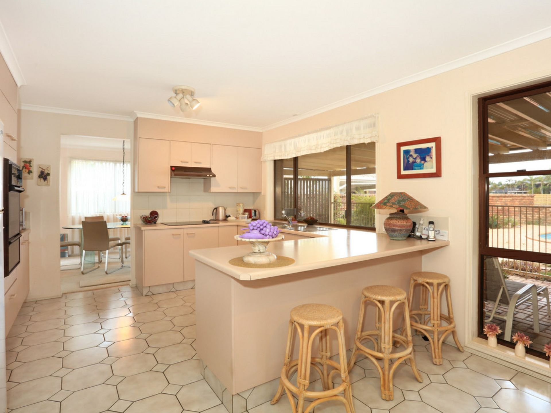 1 Seaspray Street, PARADISE POINT