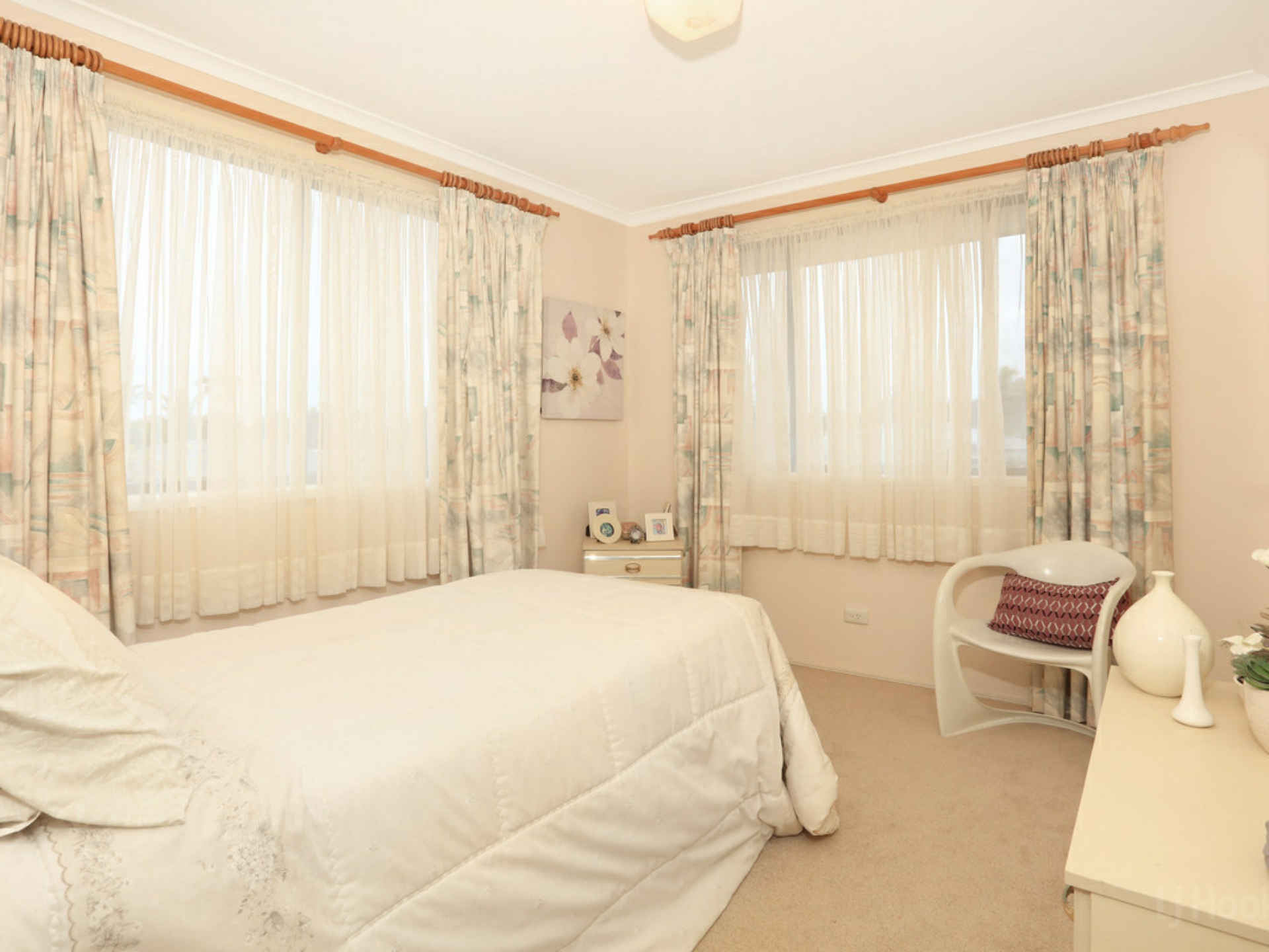 1 Seaspray Street, PARADISE POINT