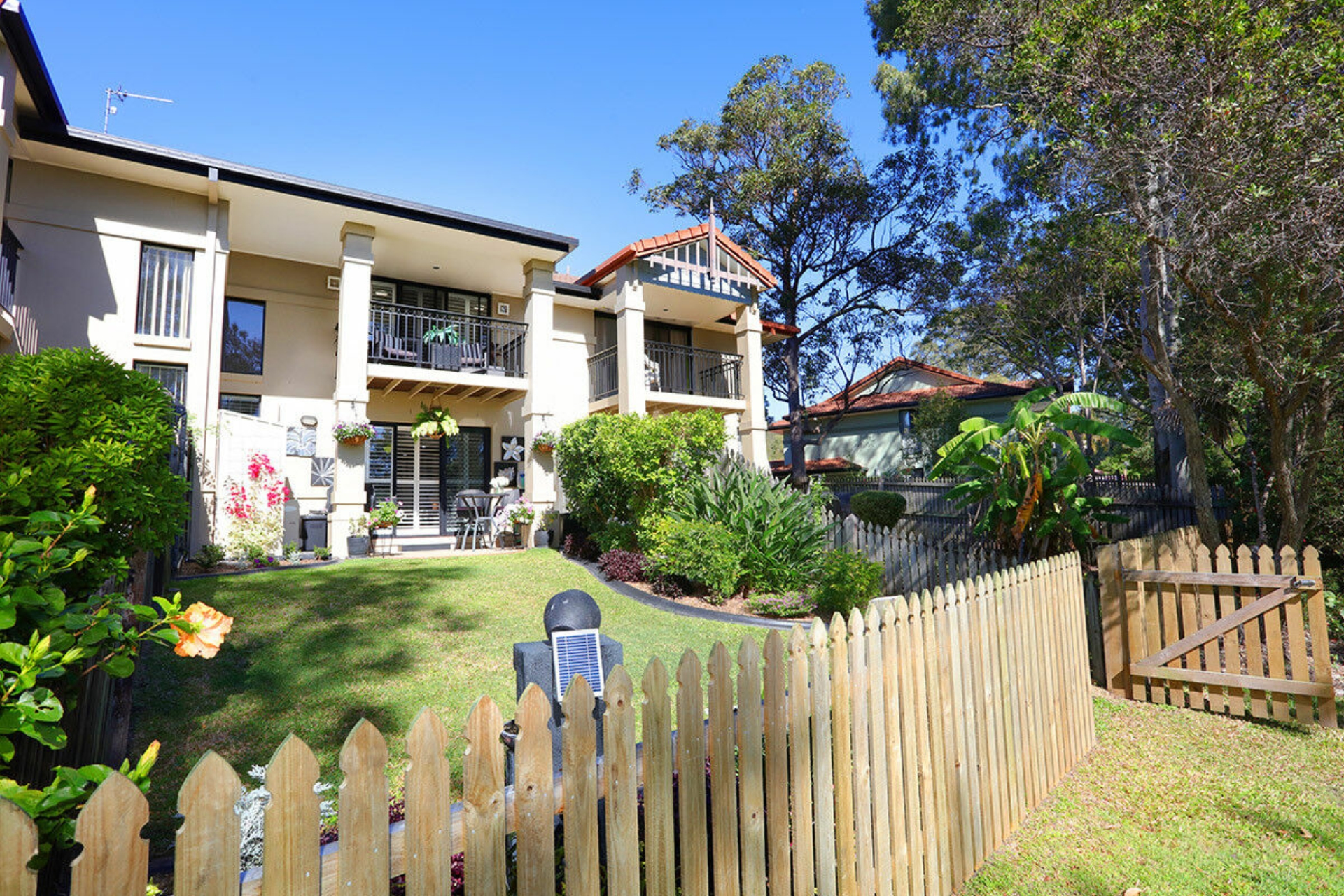 273/125 Hansford Road, Coombabah