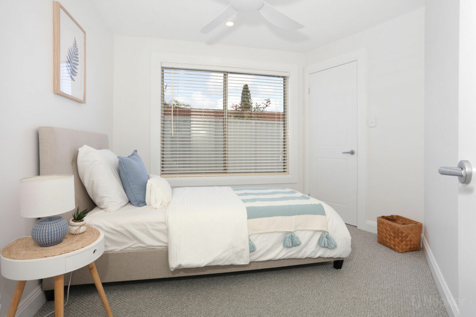 11 Wendoree Way, Coombabah