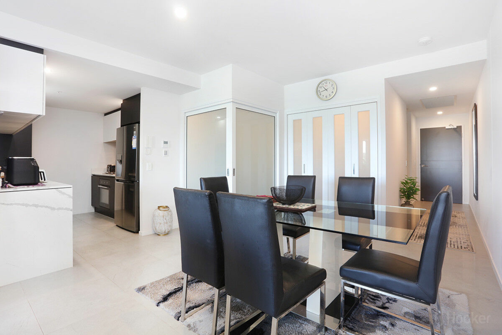 5310/5 Harbour Side Court, BIGGERA WATERS
