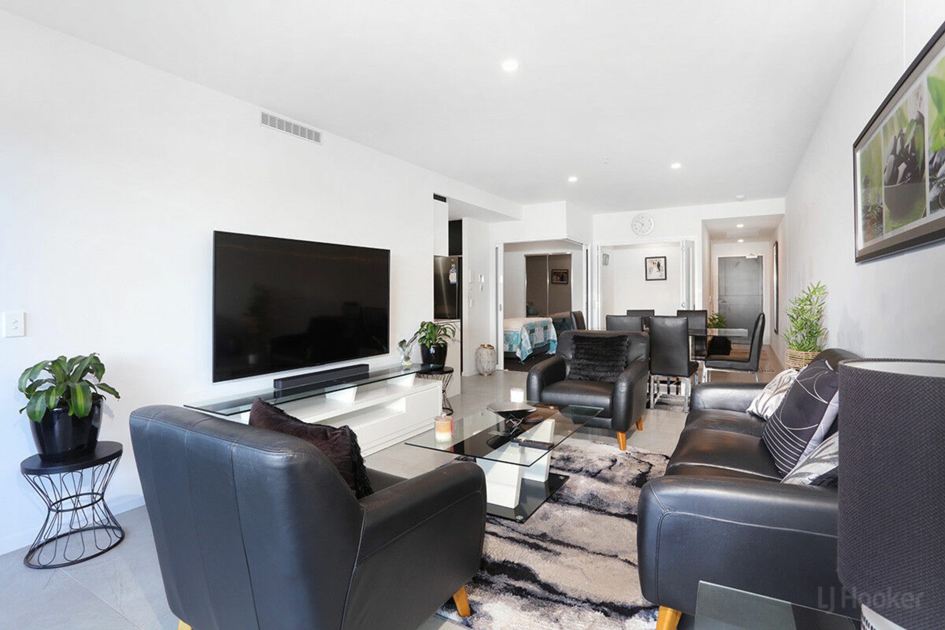 5310/5 Harbour Side Court, BIGGERA WATERS
