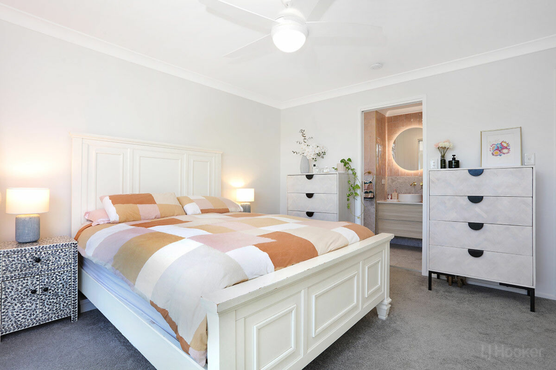 52 Gooding Drive, COOMBABAH