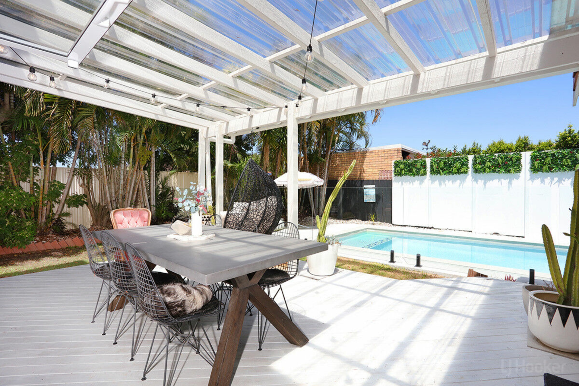 52 Gooding Drive, COOMBABAH