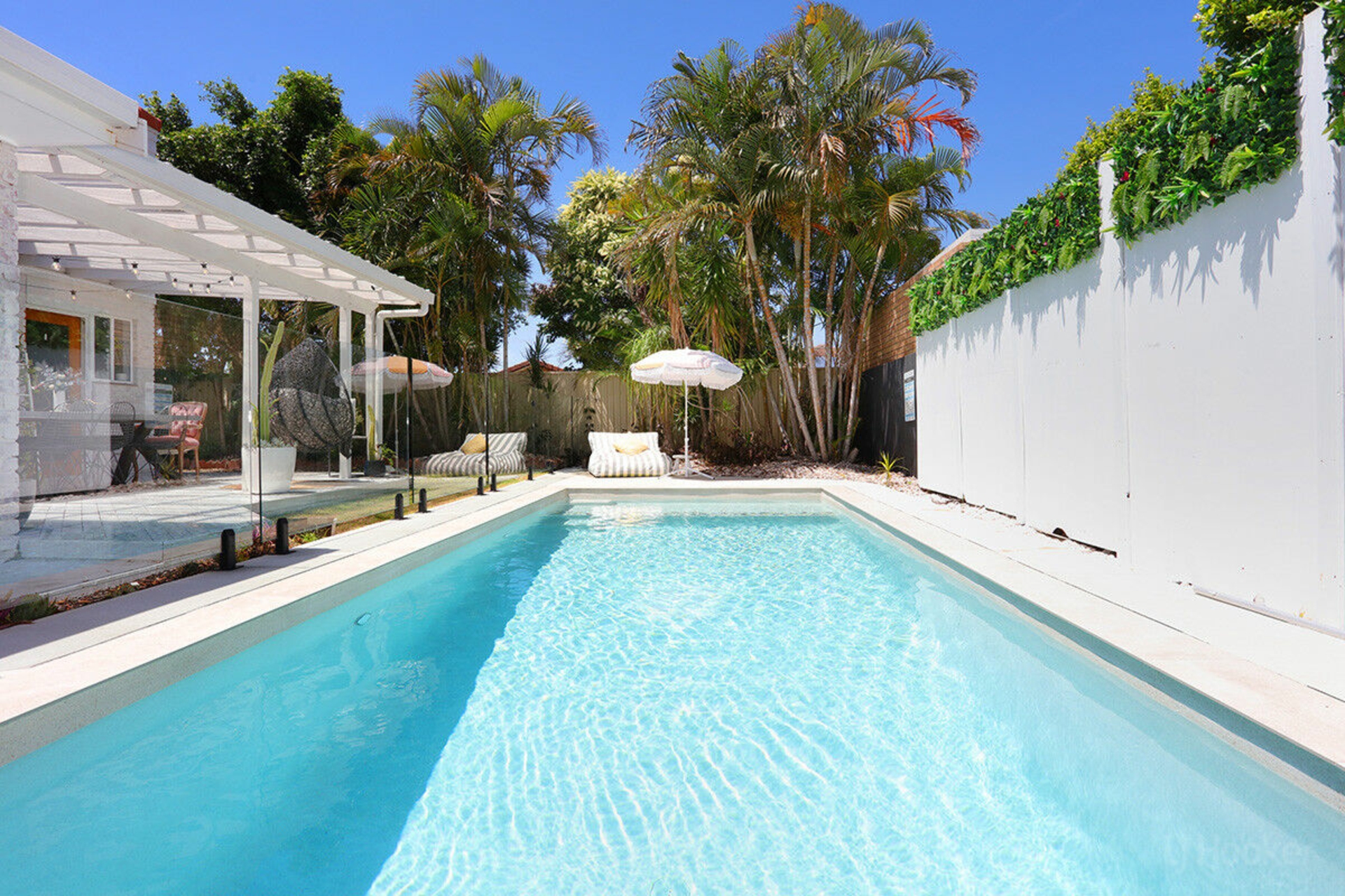 52 Gooding Drive, COOMBABAH
