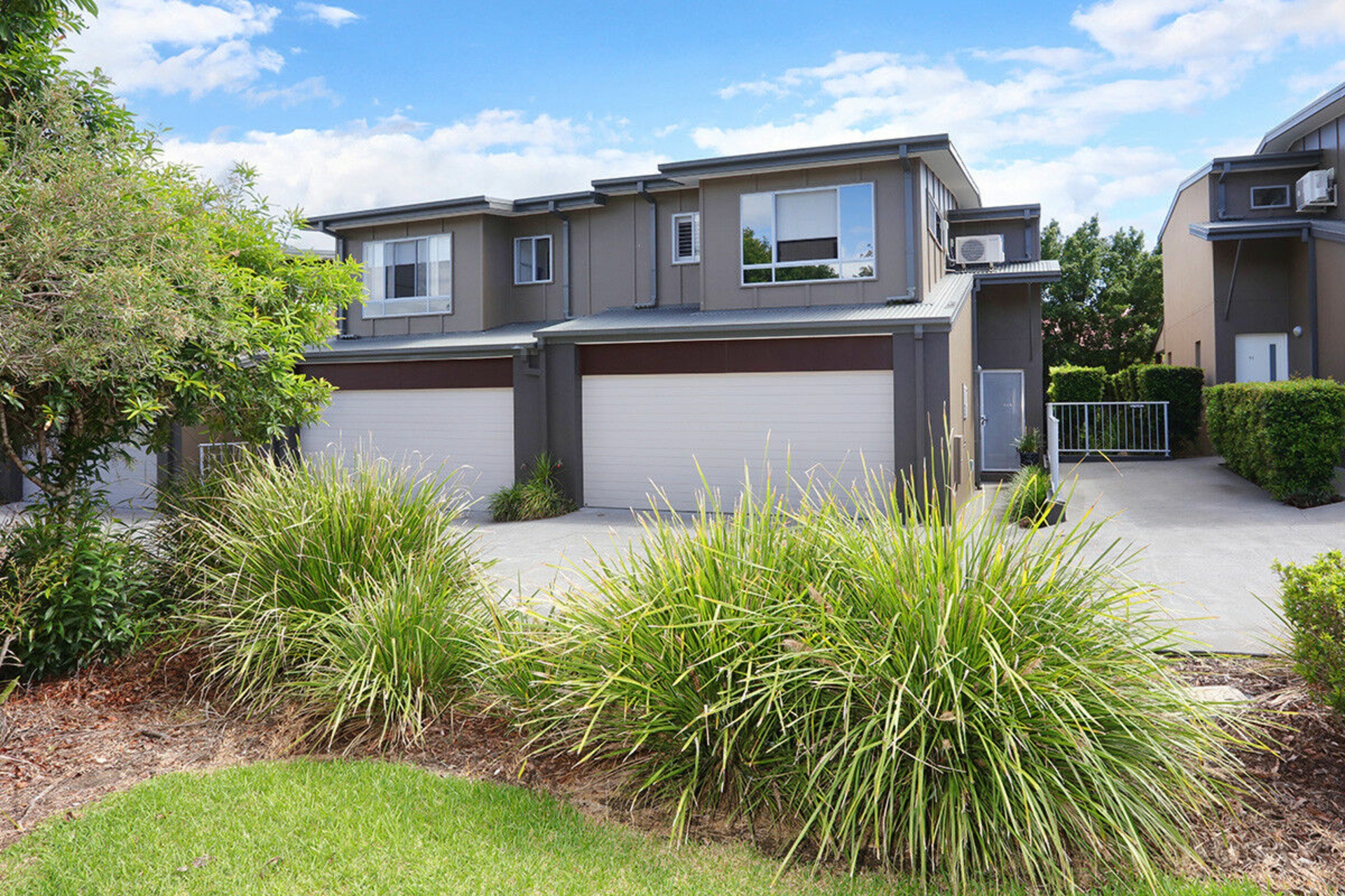 12/446 Pine Ridge Road, Coombabah