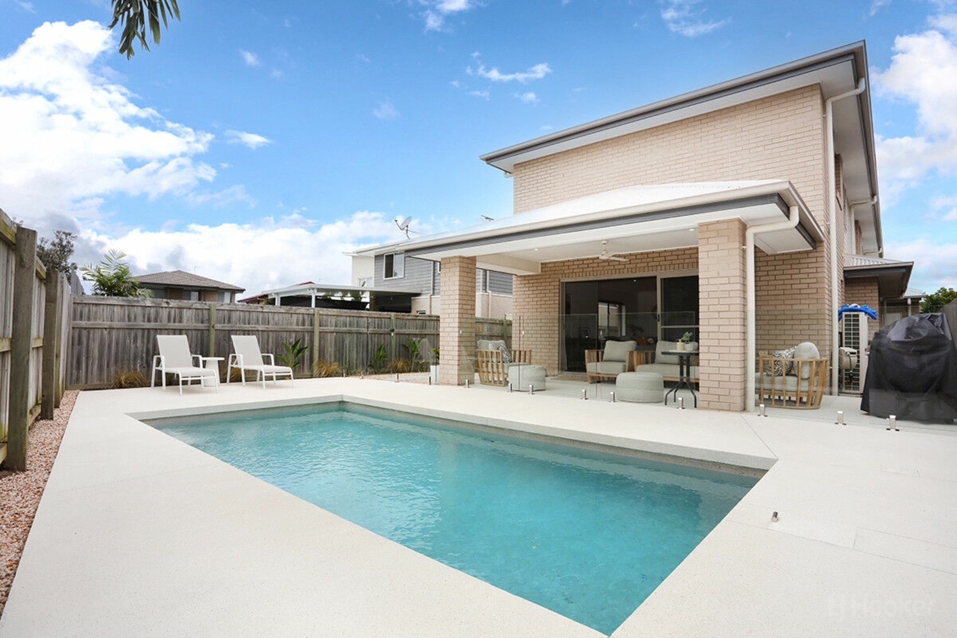 67 Harbour Rise, HOPE ISLAND
