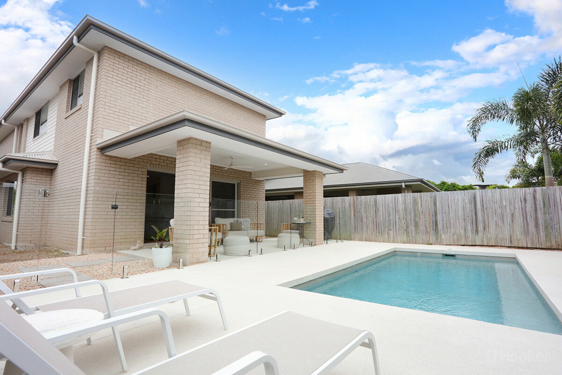 67 Harbour Rise, HOPE ISLAND