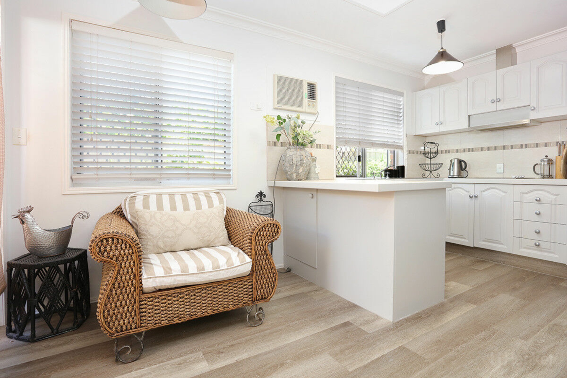 2/5 Cassia Street, RUNAWAY BAY