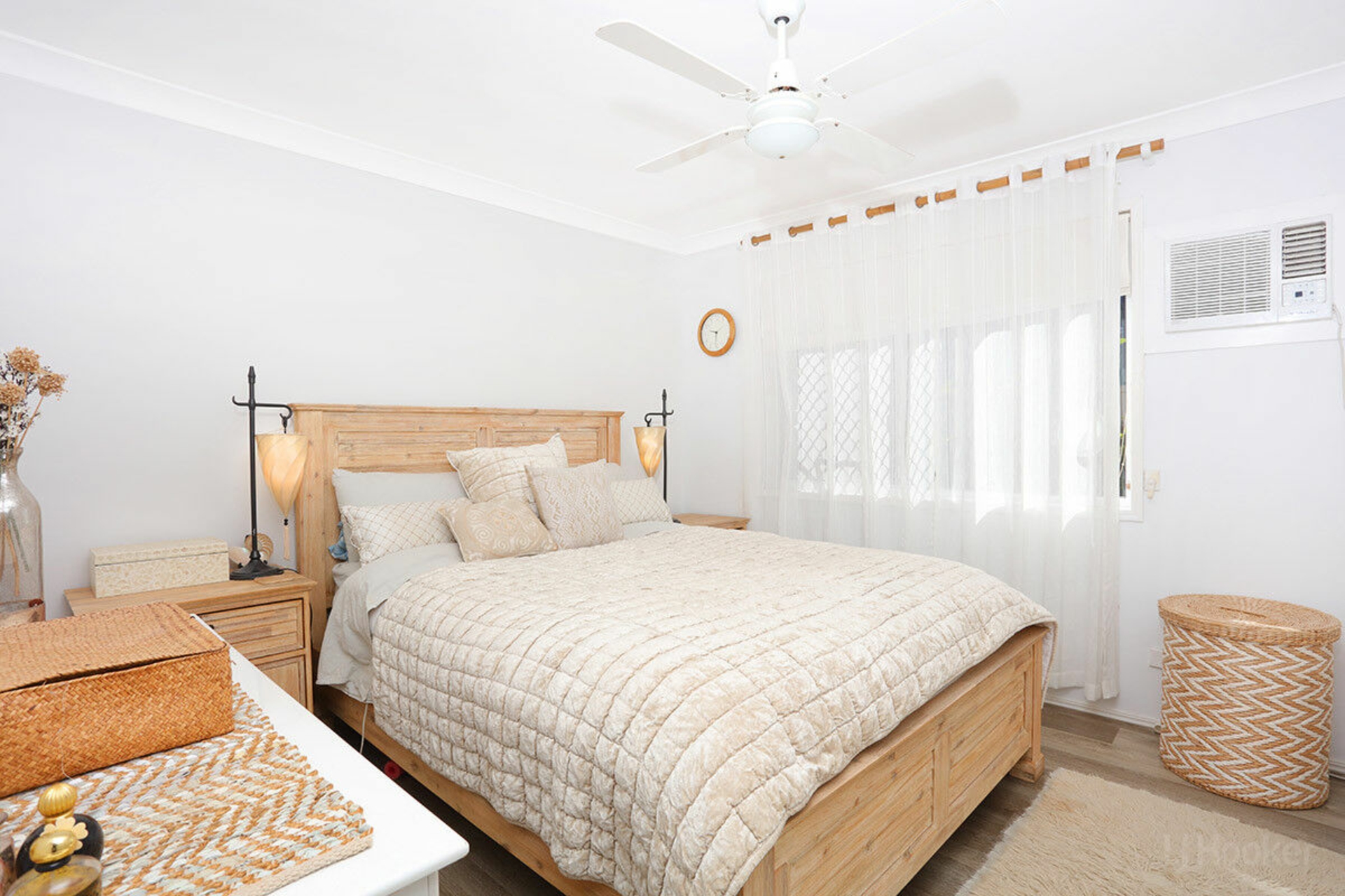 2/5 Cassia Street, RUNAWAY BAY