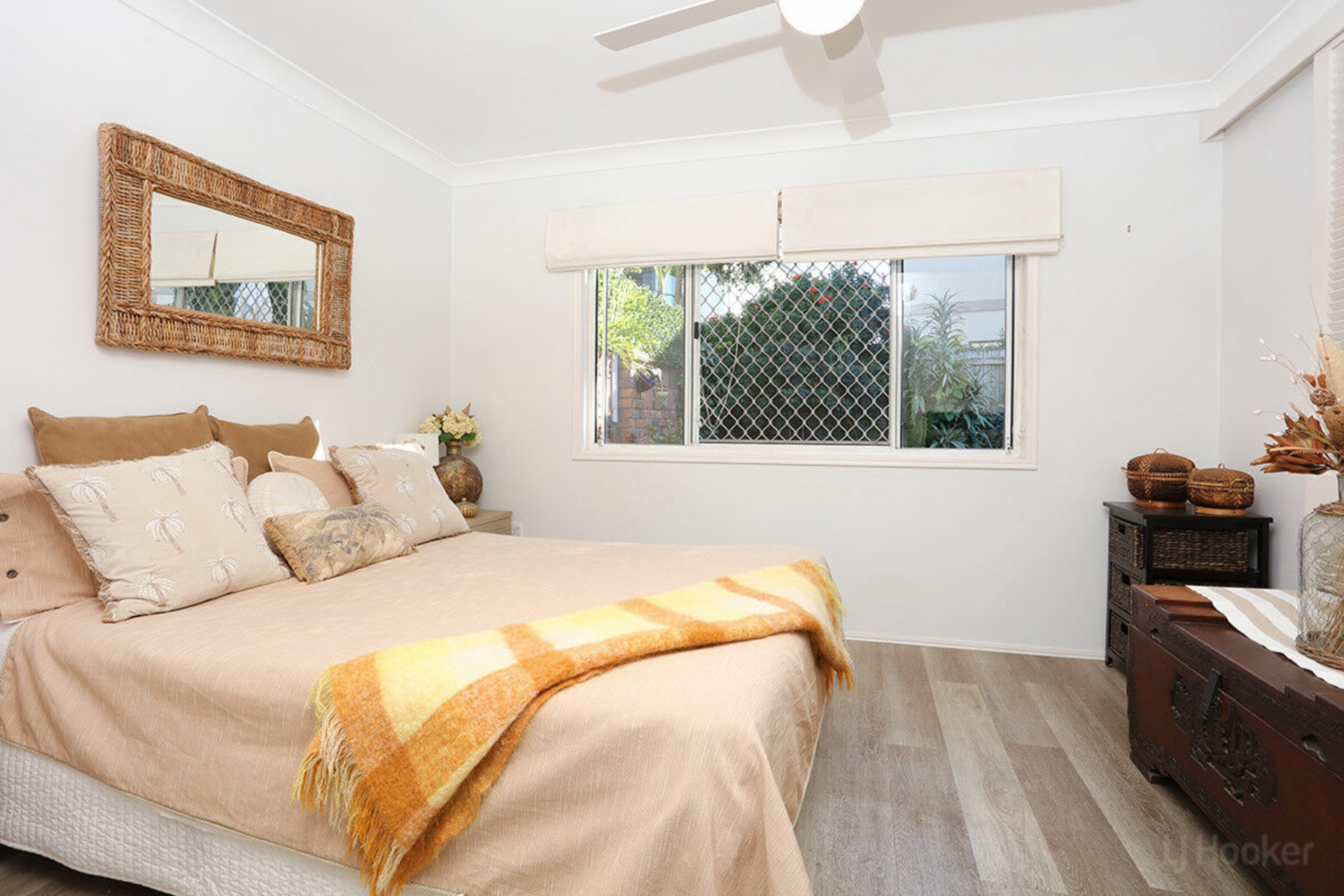 2/5 Cassia Street, RUNAWAY BAY