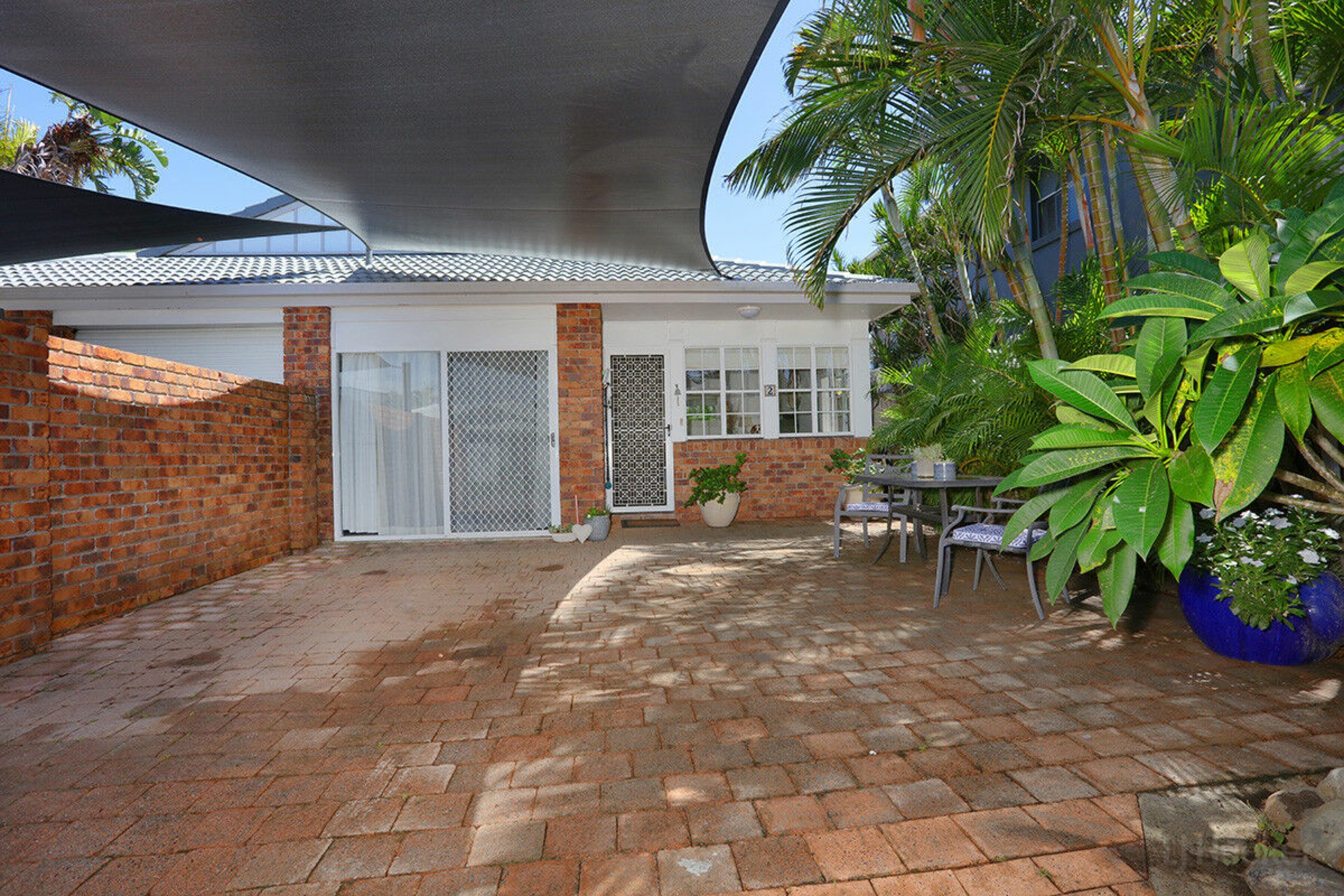 2/5 Cassia Street, RUNAWAY BAY
