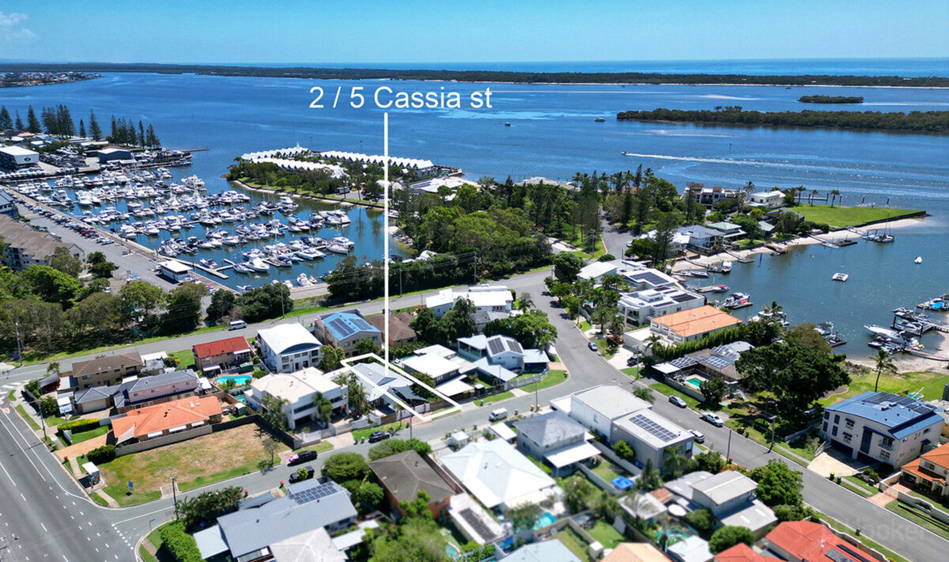 2/5 Cassia Street, RUNAWAY BAY
