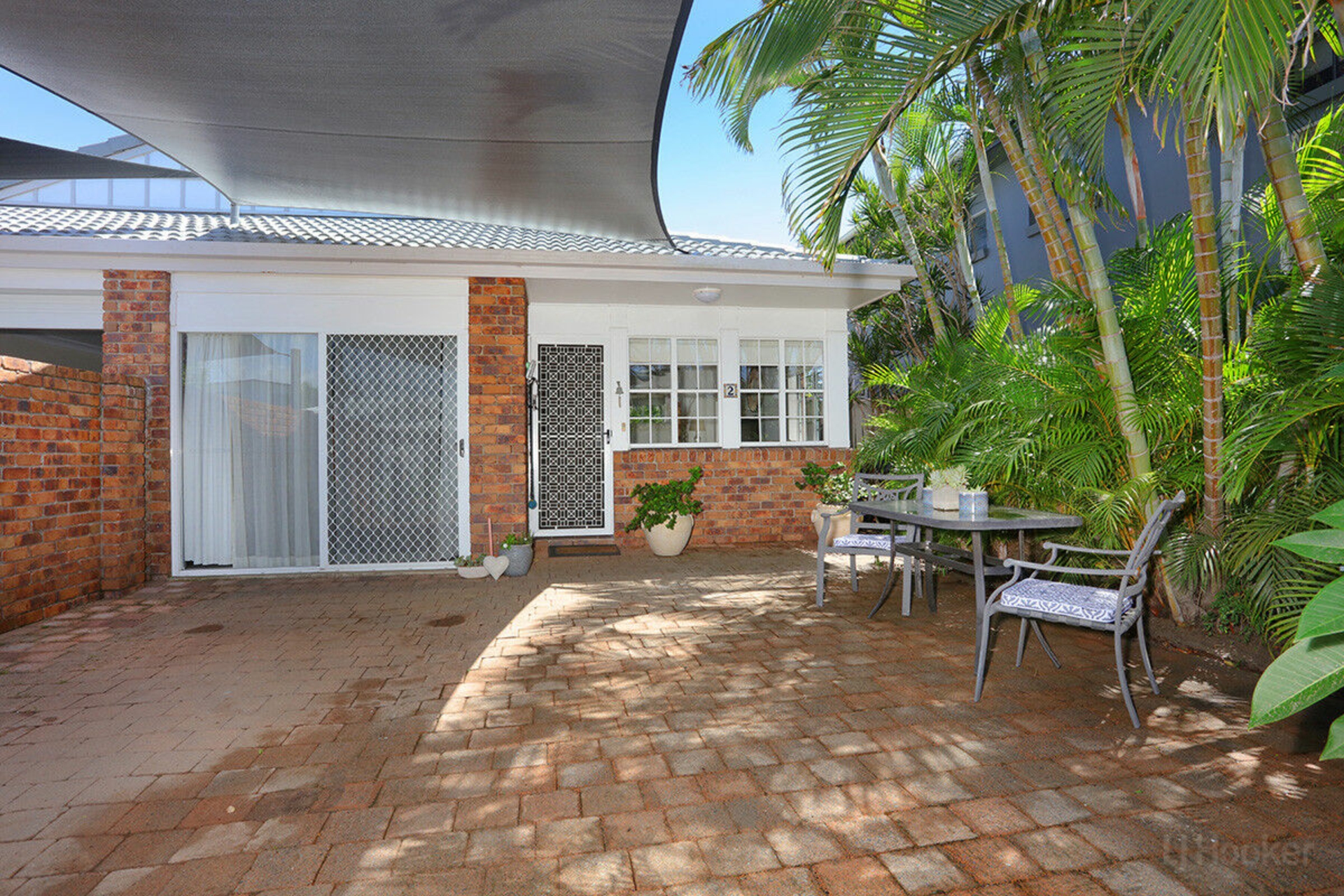 2/5 Cassia Street, RUNAWAY BAY