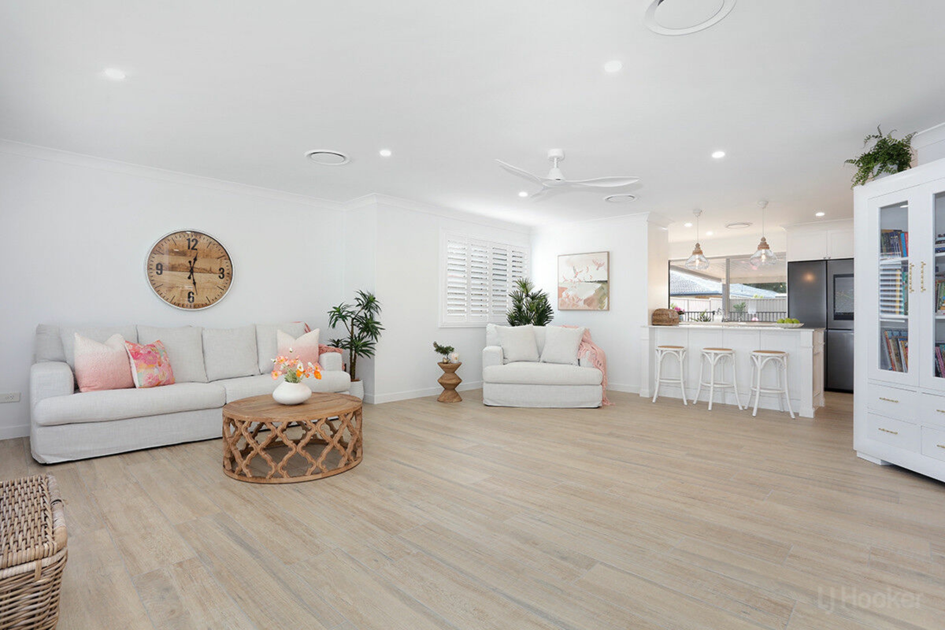 27 Gooding Drive, COOMBABAH