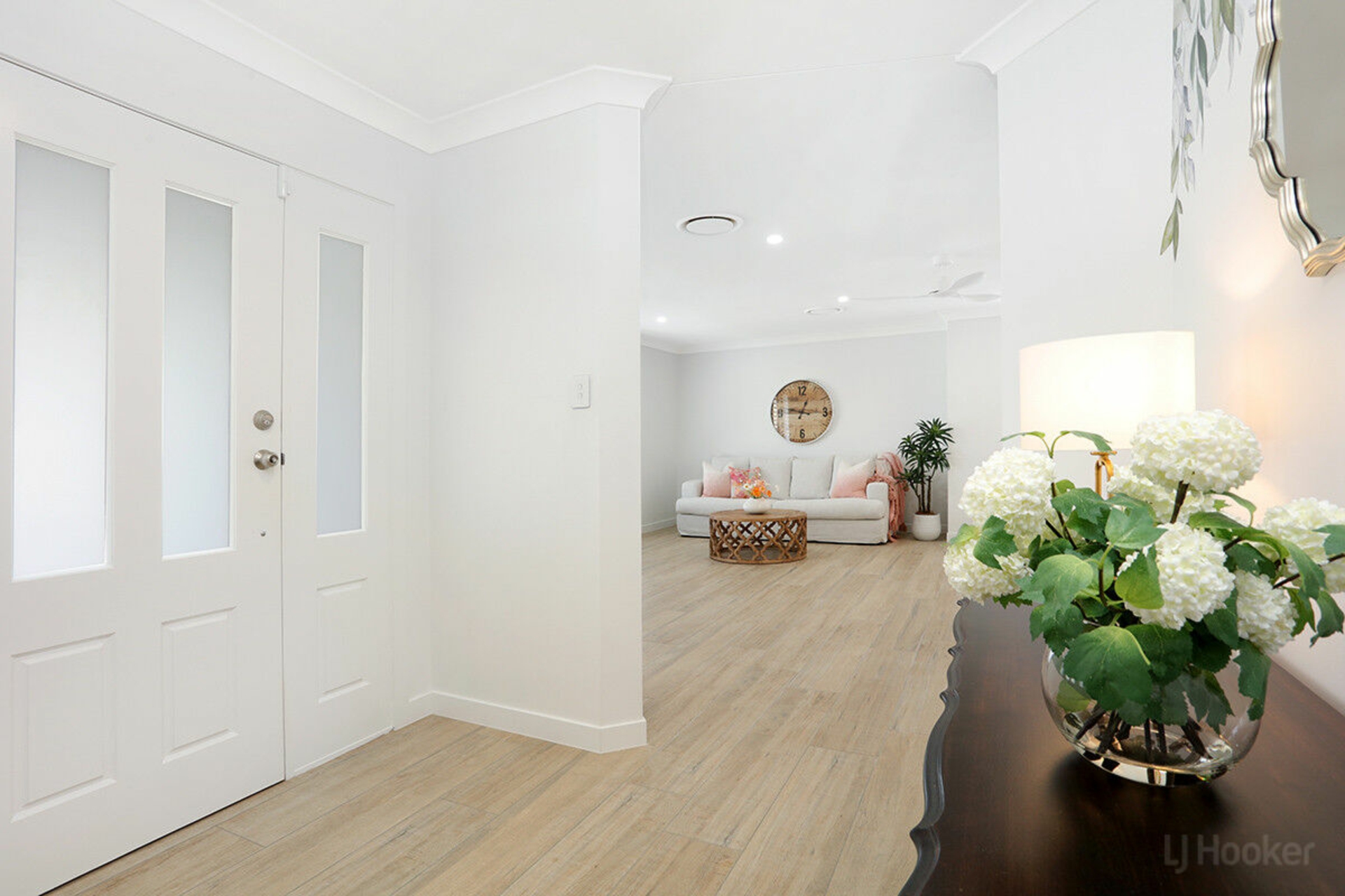 27 Gooding Drive, COOMBABAH