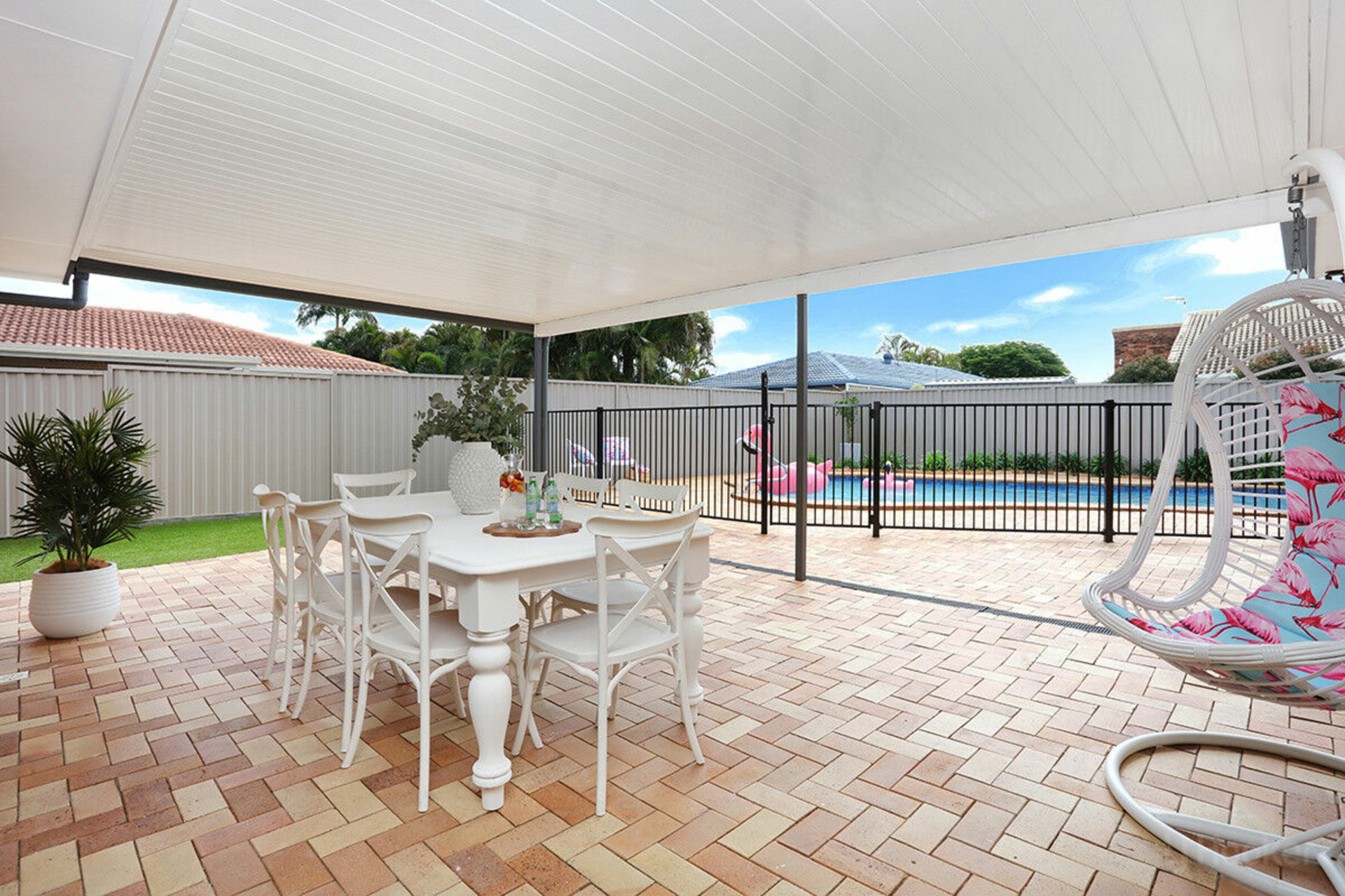 27 Gooding Drive, COOMBABAH
