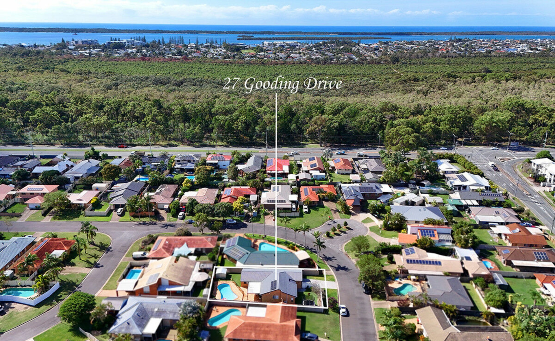 27 Gooding Drive, COOMBABAH