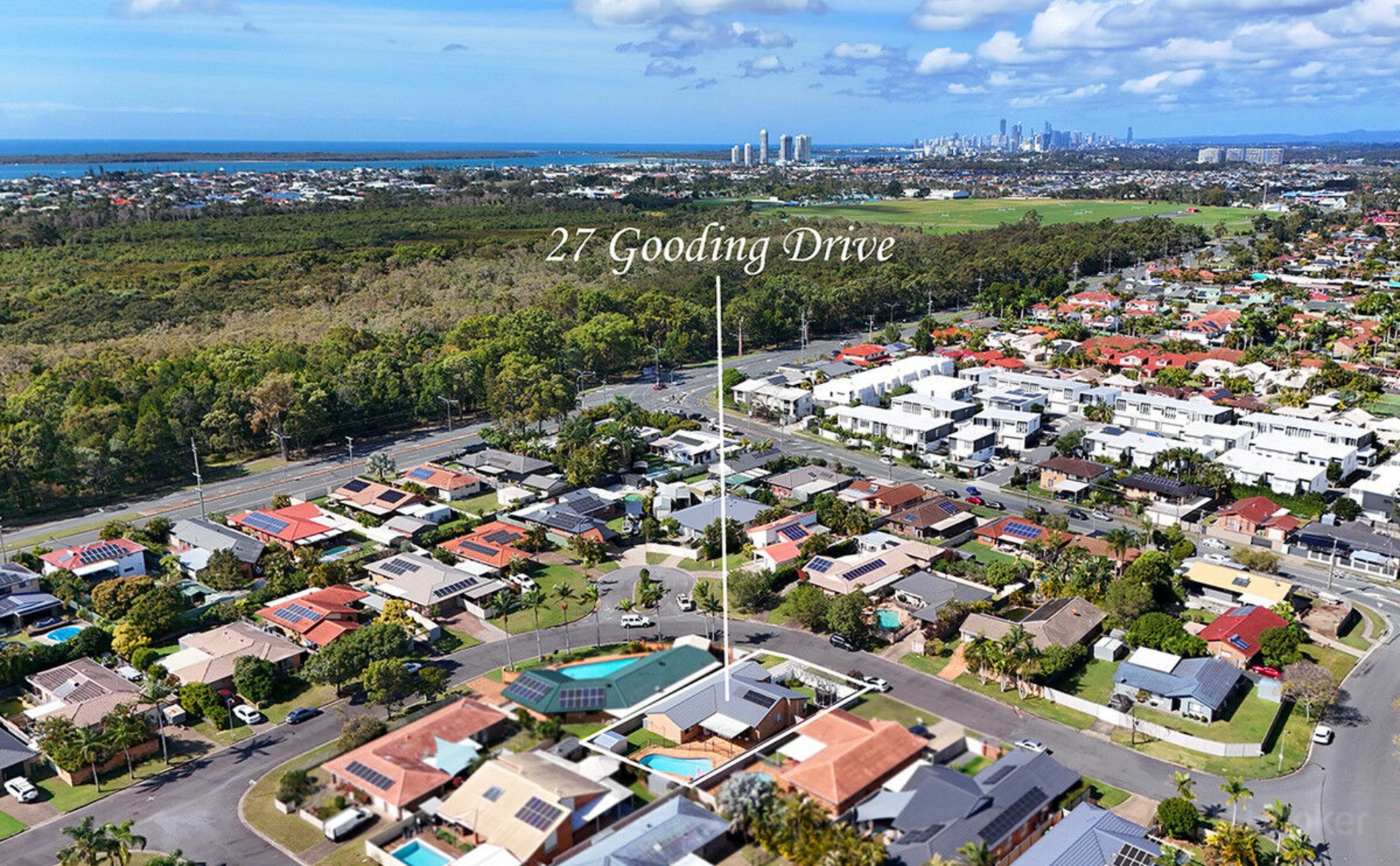 27 Gooding Drive, COOMBABAH