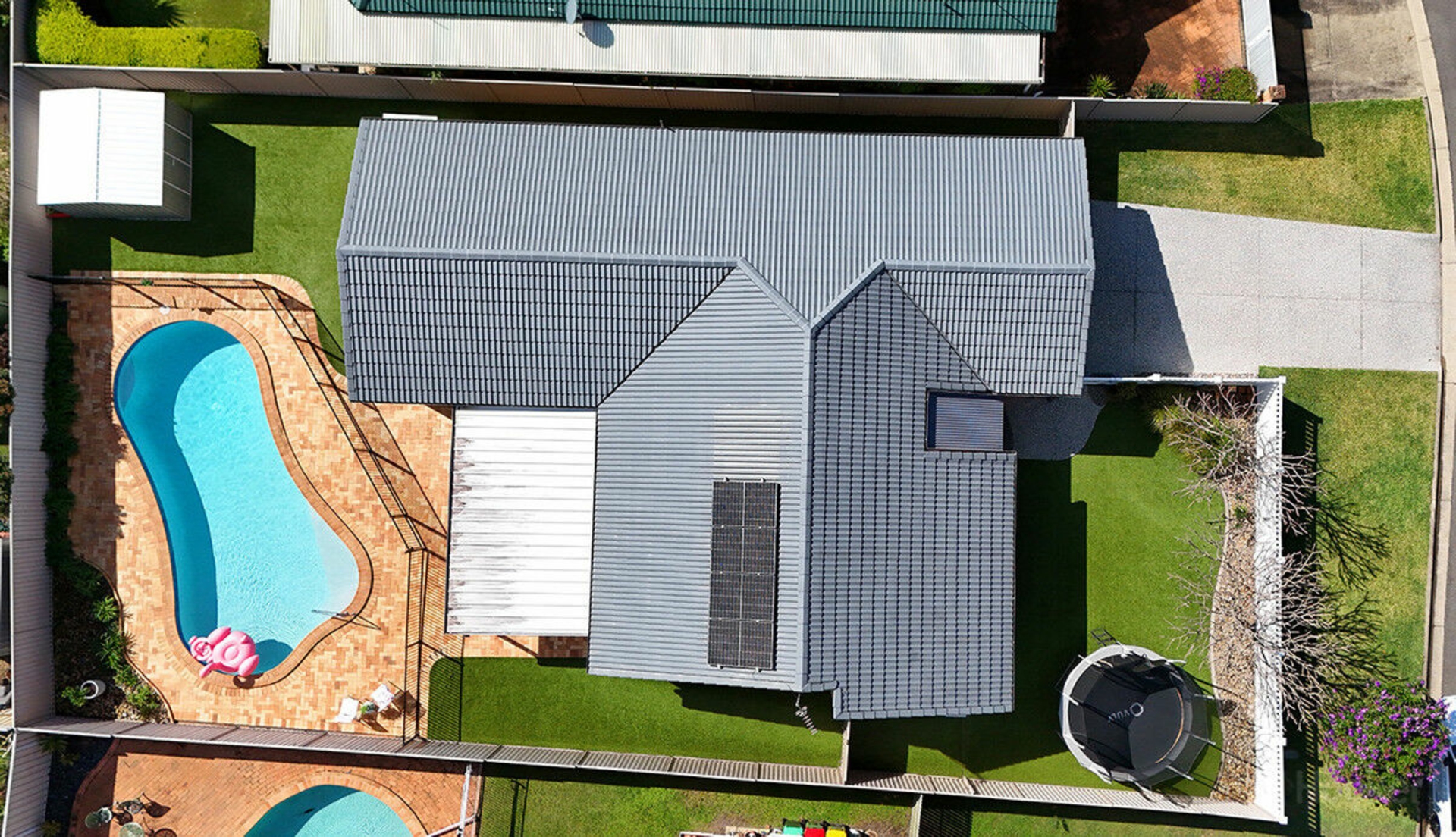 27 Gooding Drive, COOMBABAH