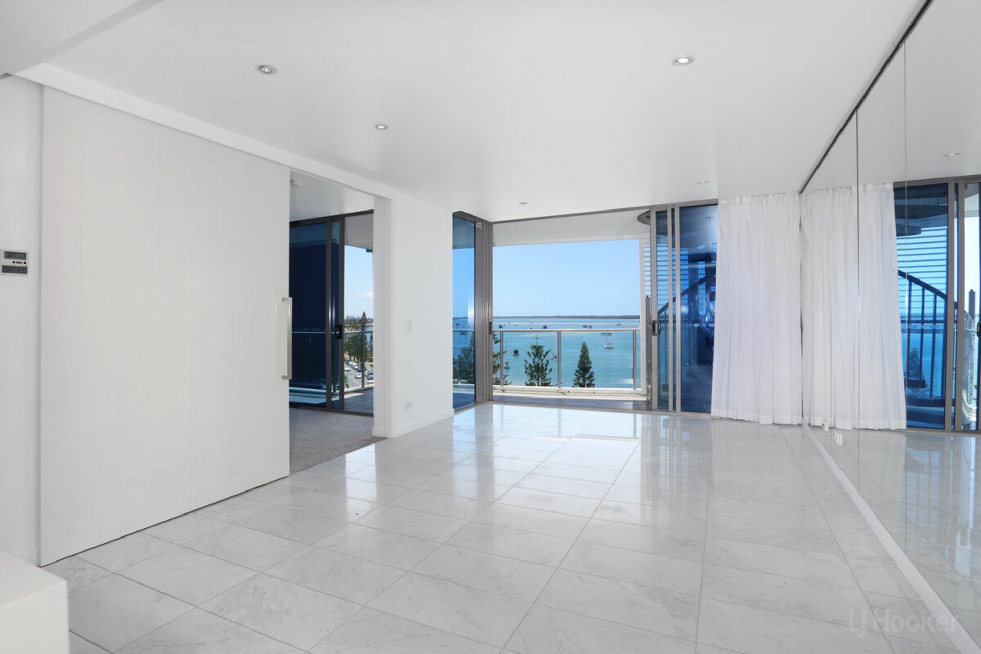 1603/438 Marine Parade, BIGGERA WATERS