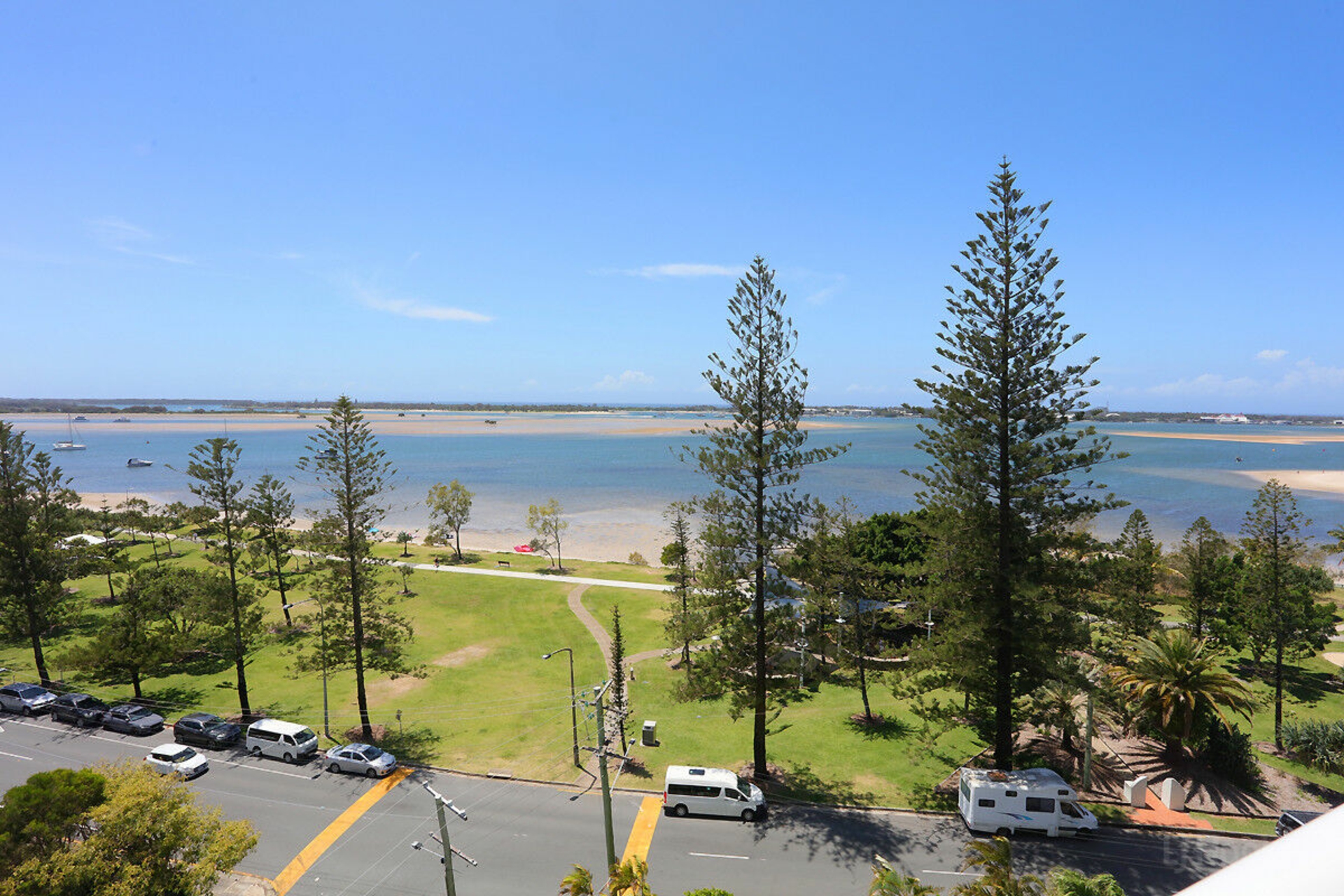 802/182-192 Marine Parade, LABRADOR