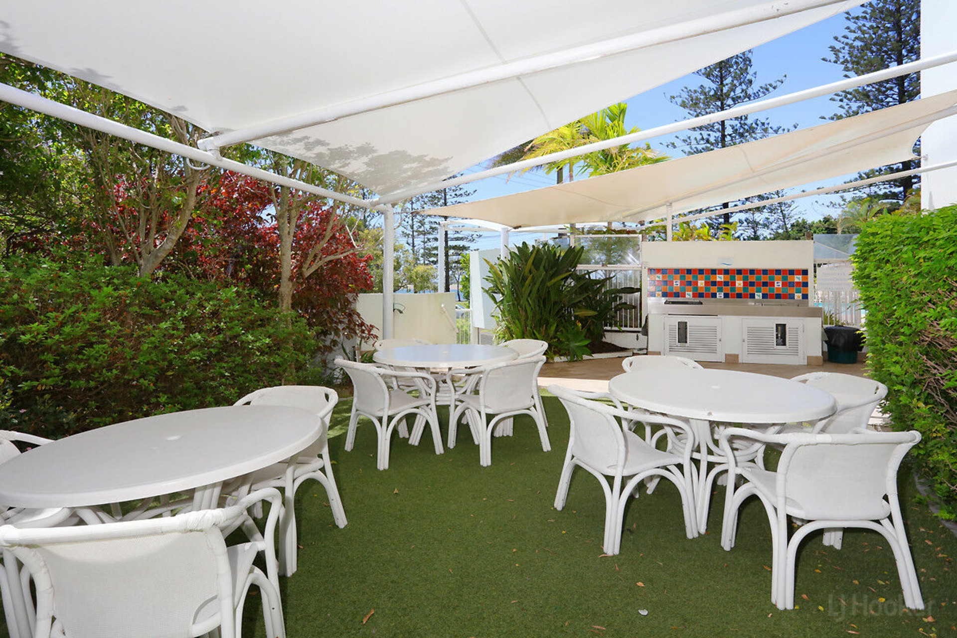802/182-192 Marine Parade, LABRADOR