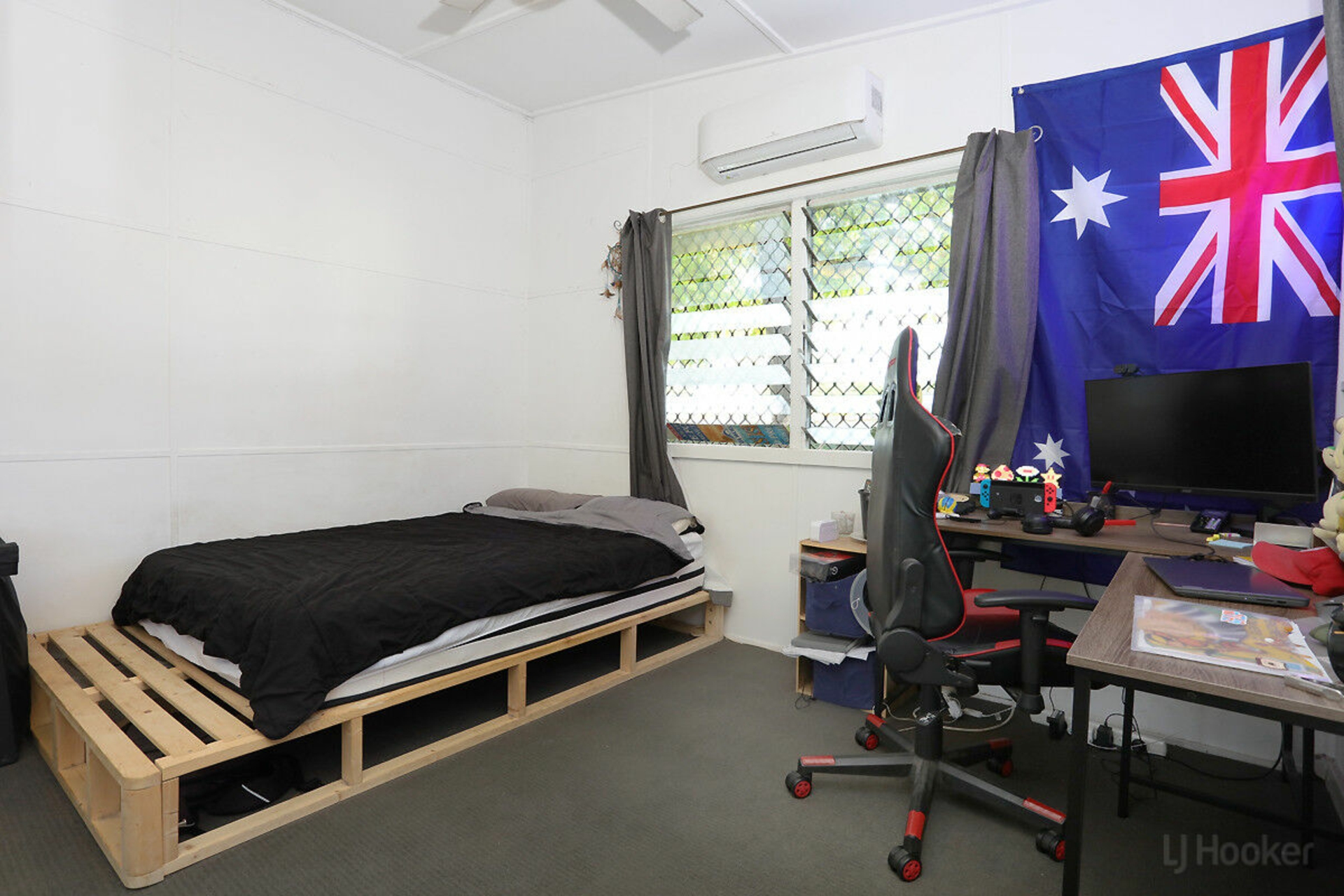 33 Tarni Street, COOMBABAH