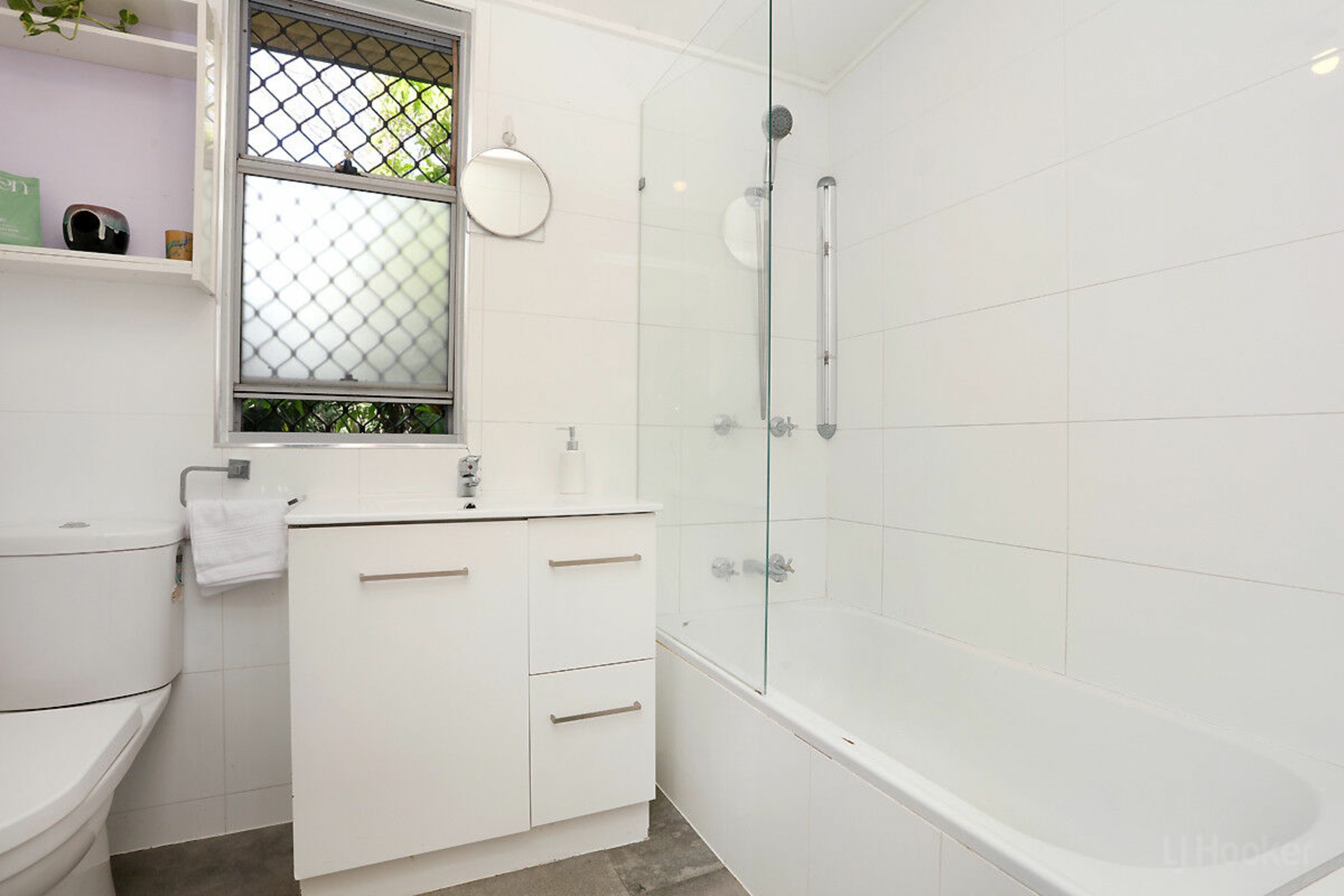 33 Tarni Street, COOMBABAH