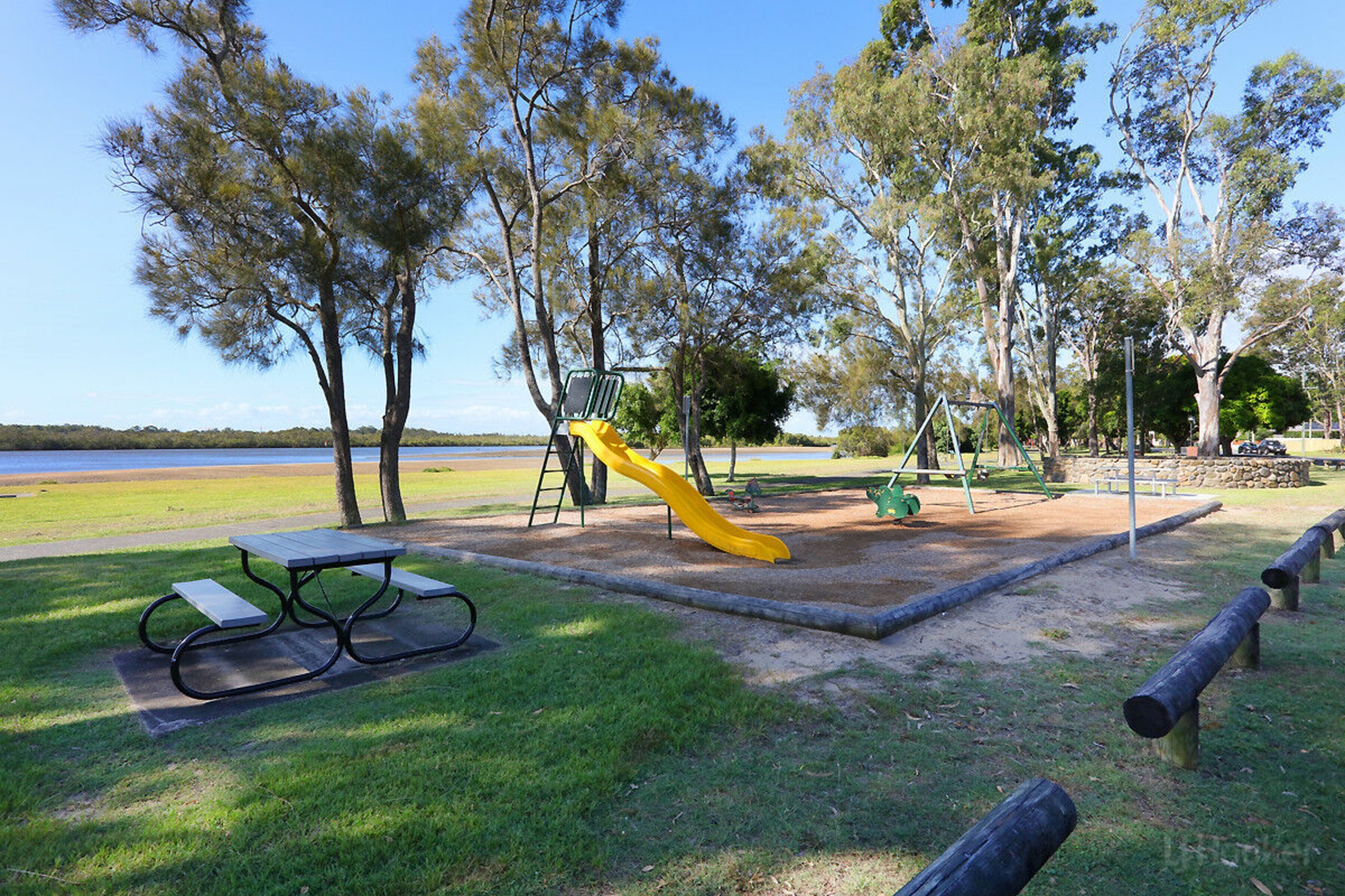 33 Tarni Street, COOMBABAH