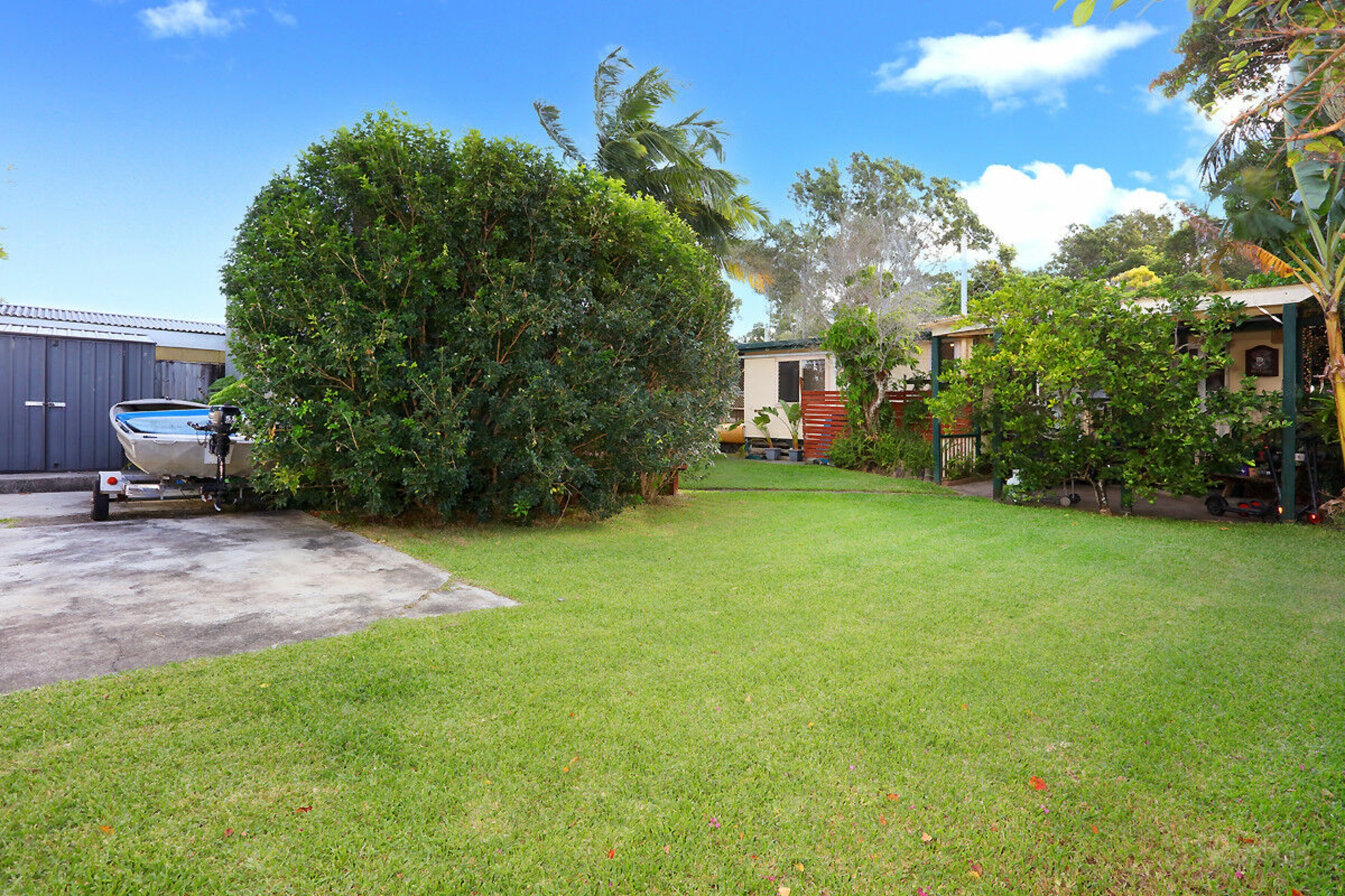 33 Tarni Street, COOMBABAH