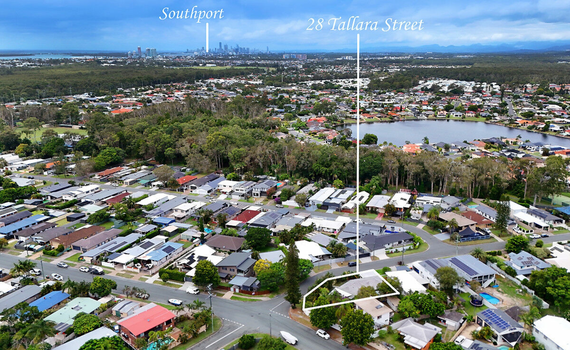 28 Tallara Street, COOMBABAH