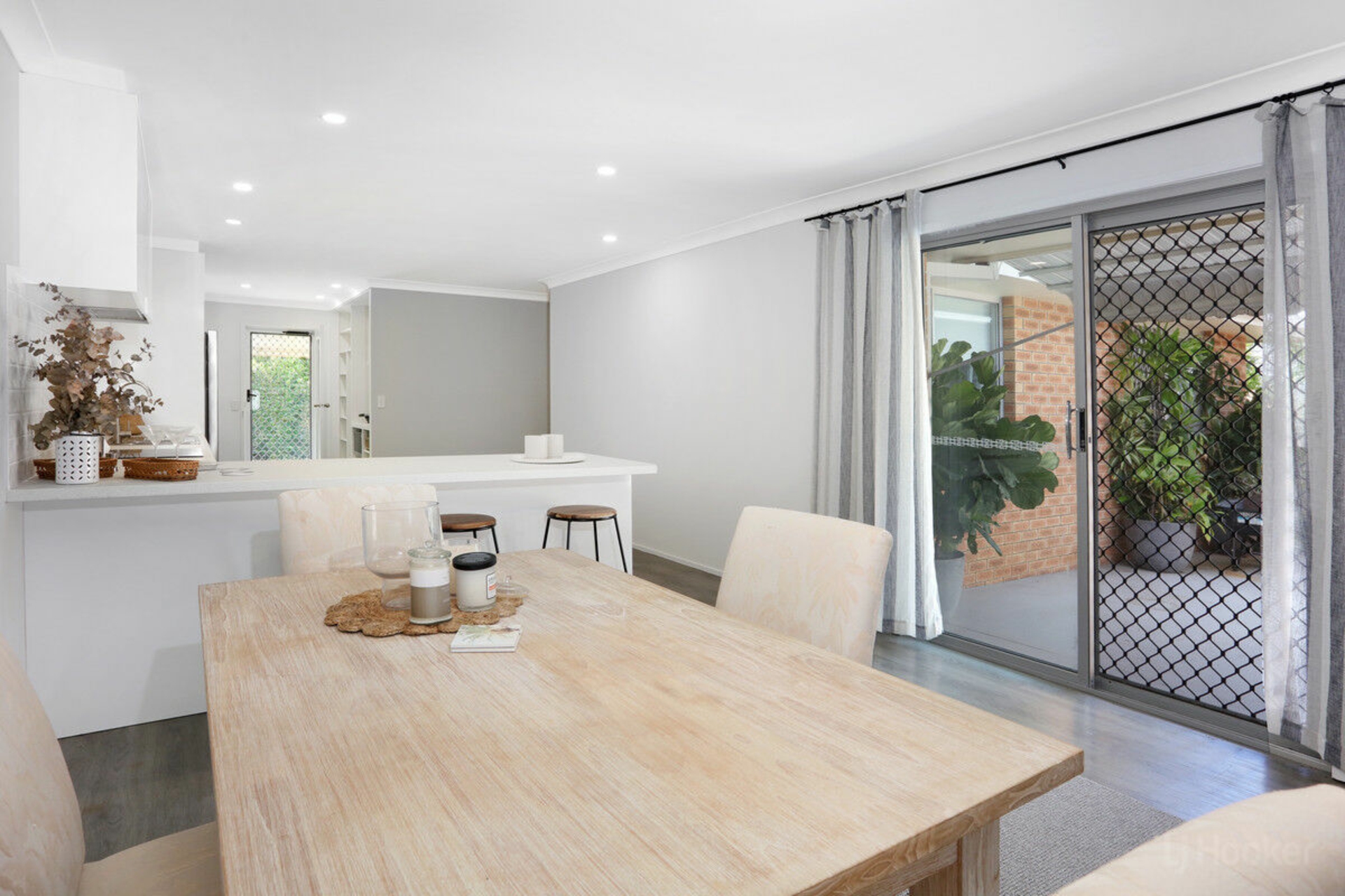 15 Swallow Avenue, PARADISE POINT