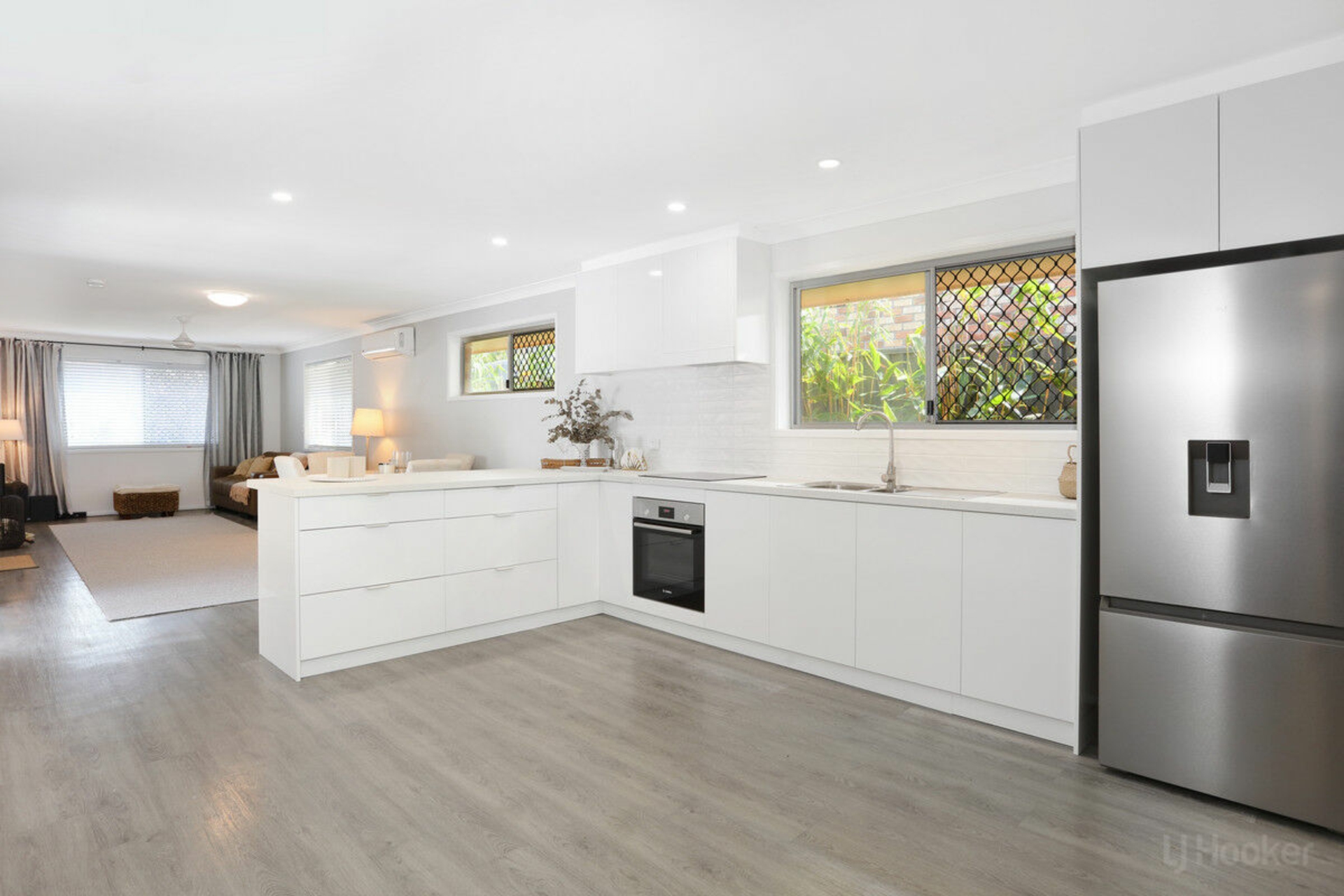 15 Swallow Avenue, PARADISE POINT
