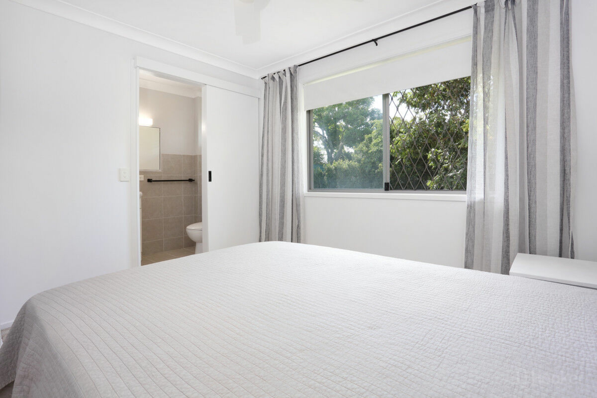 15 Swallow Avenue, PARADISE POINT