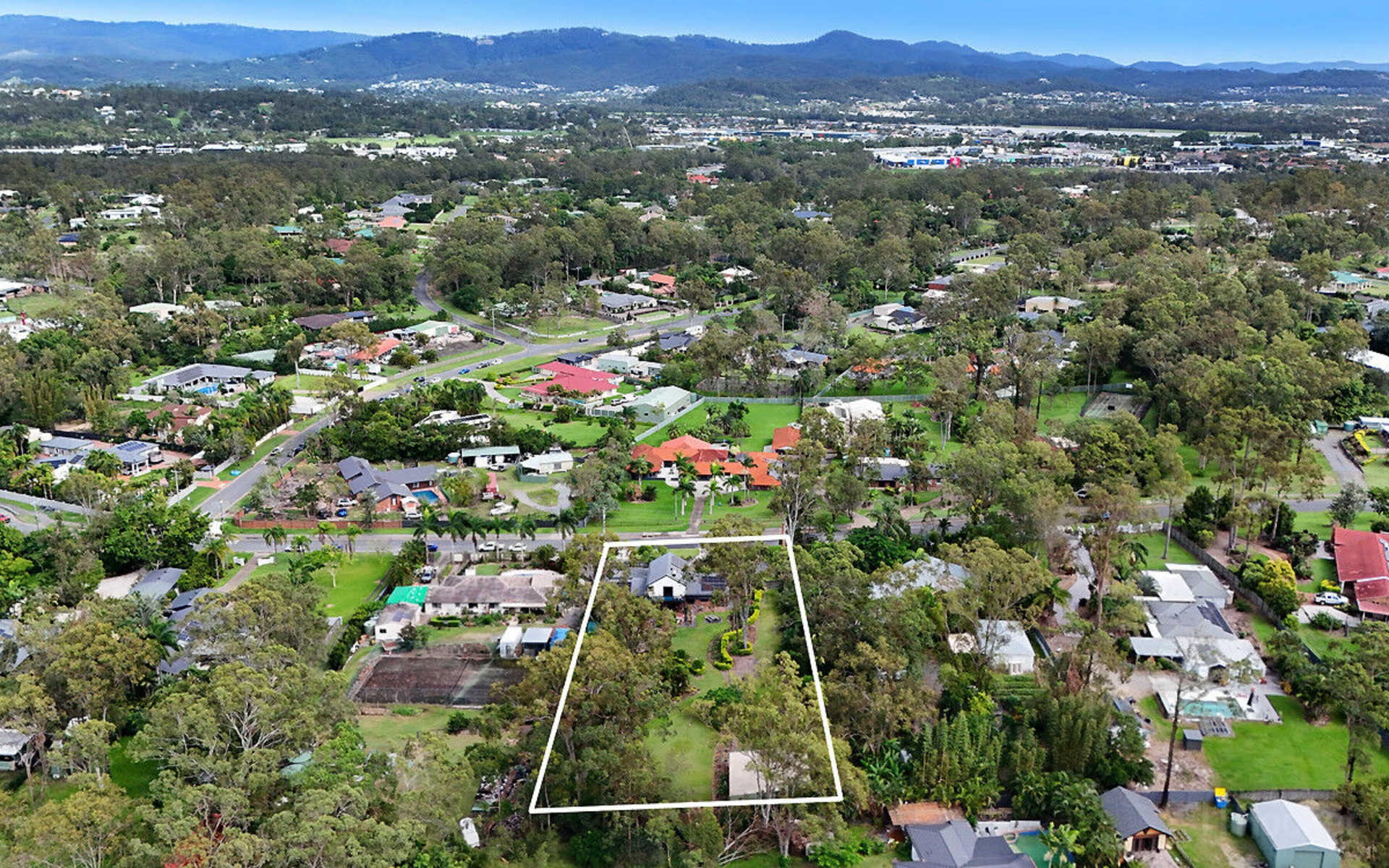 9 Warrego Way, HELENSVALE