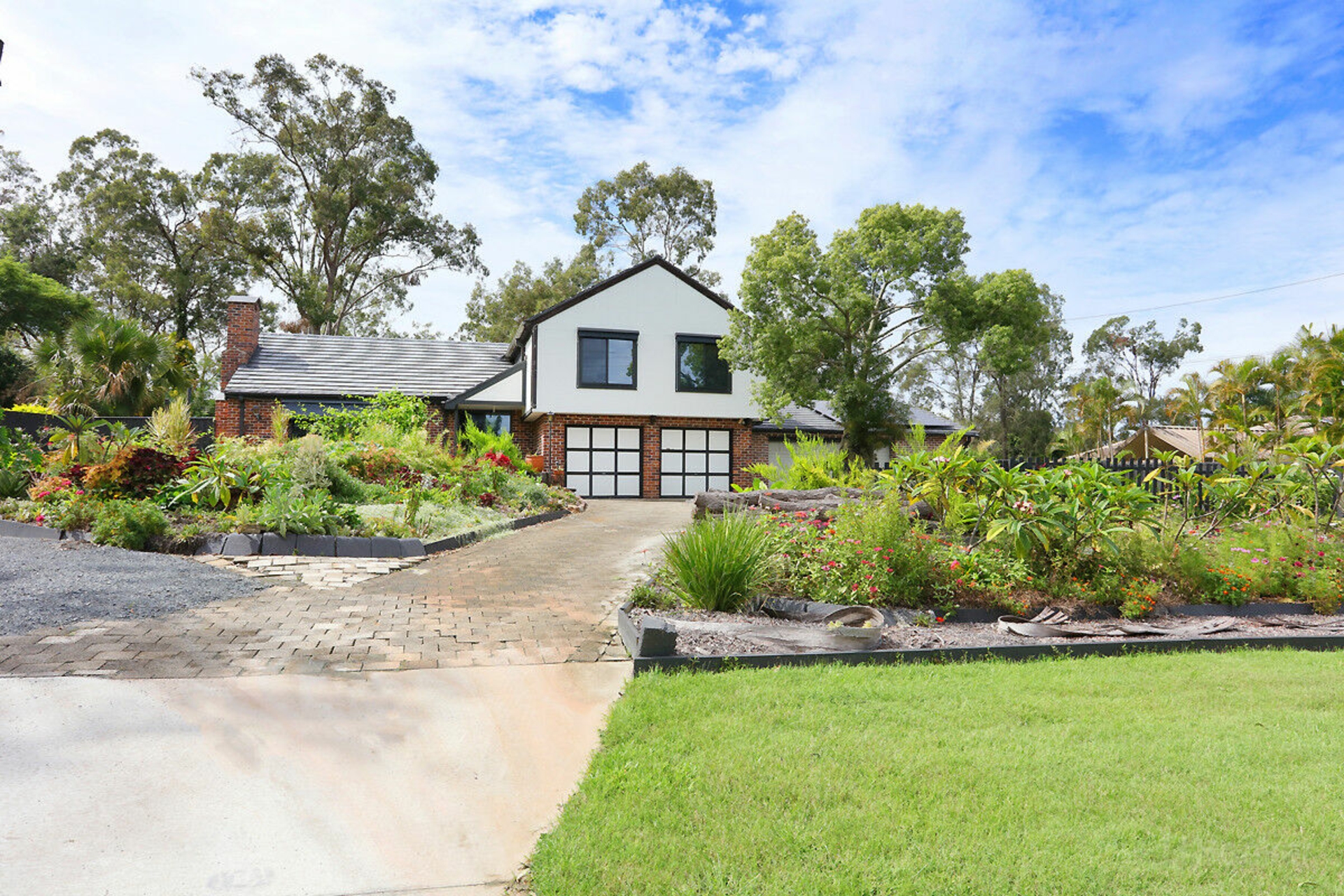 9 Warrego Way, HELENSVALE