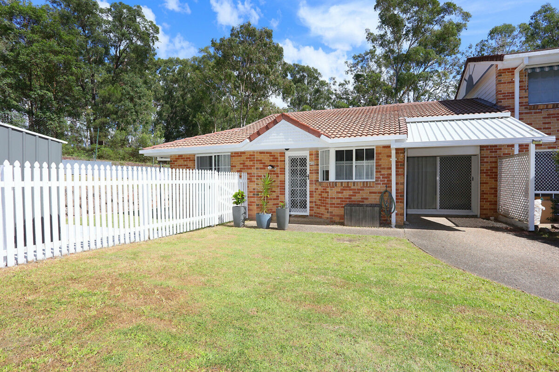 9/27 Rain Tree Glen, COOMBABAH
