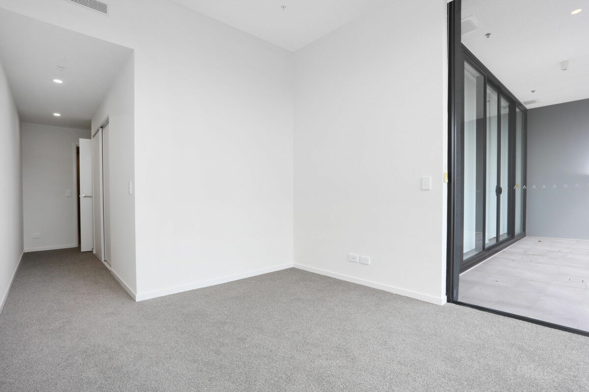 2103/10 Sickle Avenue, HOPE ISLAND