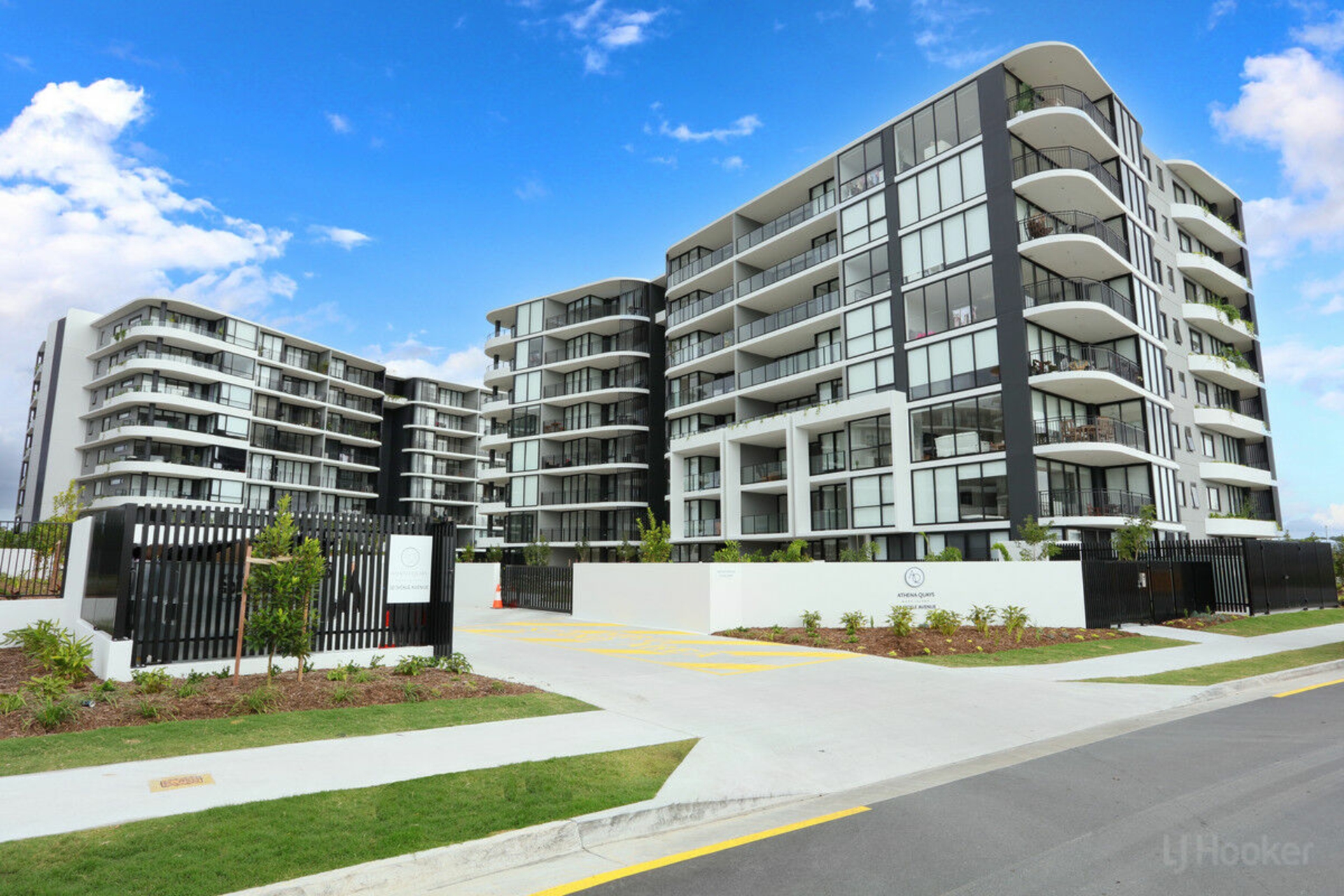 2103/10 Sickle Avenue, HOPE ISLAND