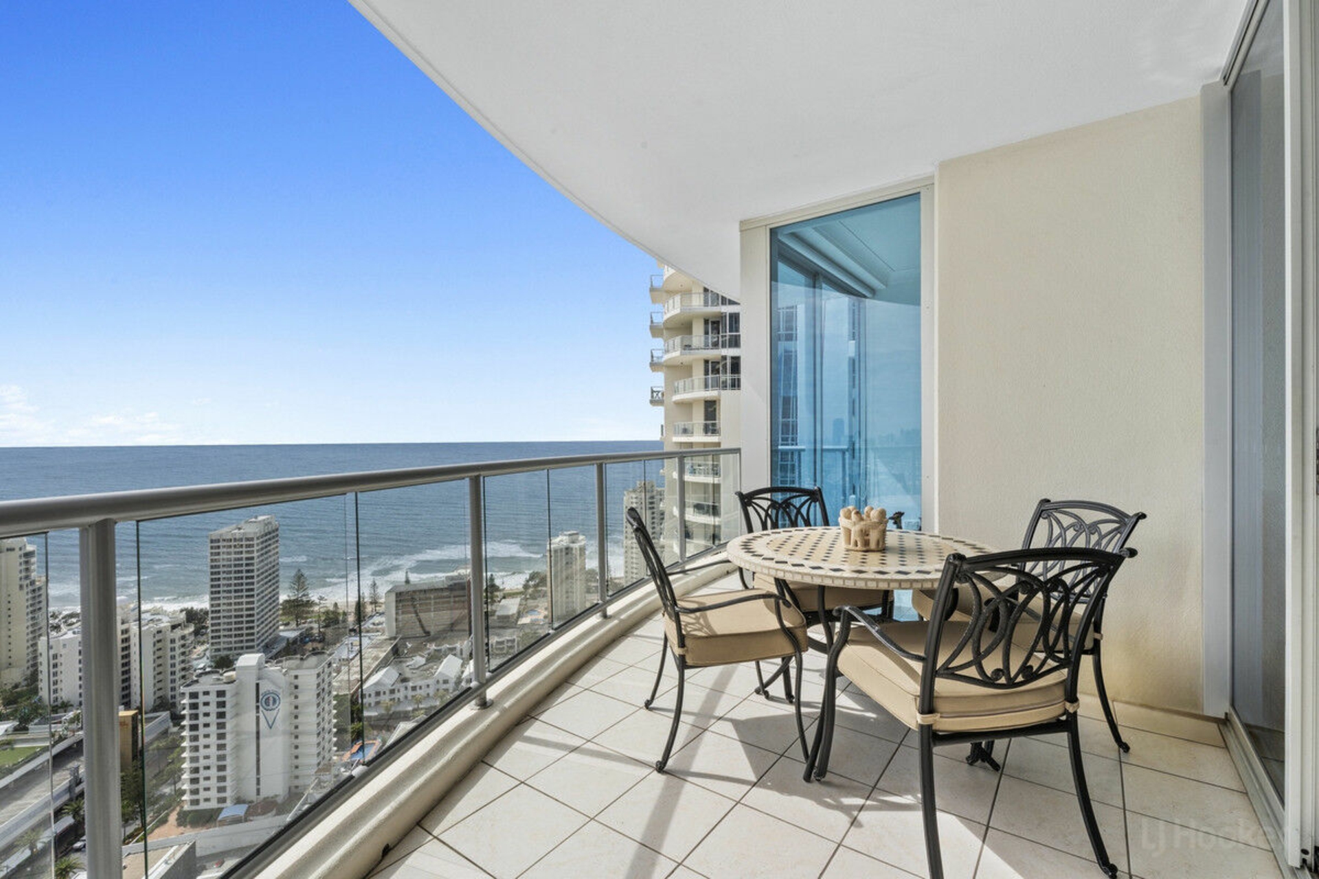 3323/23 Ferny Avenue, SURFERS PARADISE