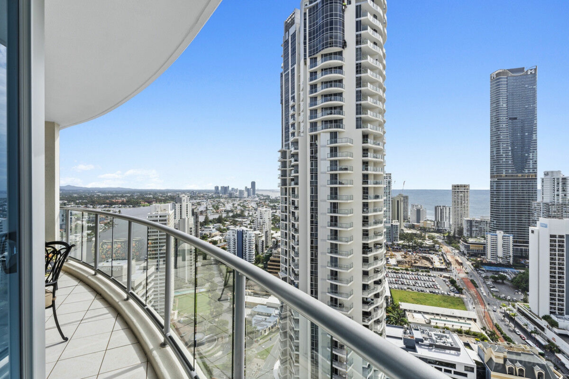 3323/23 Ferny Avenue, SURFERS PARADISE